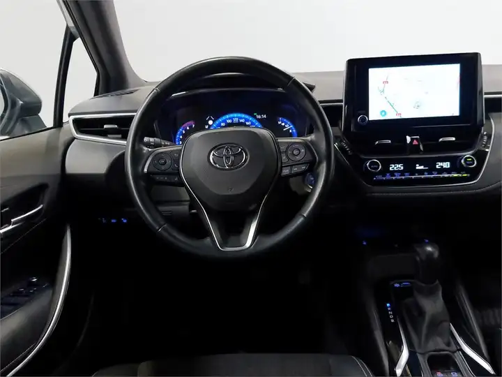 Toyota Auris 2022, foto 9