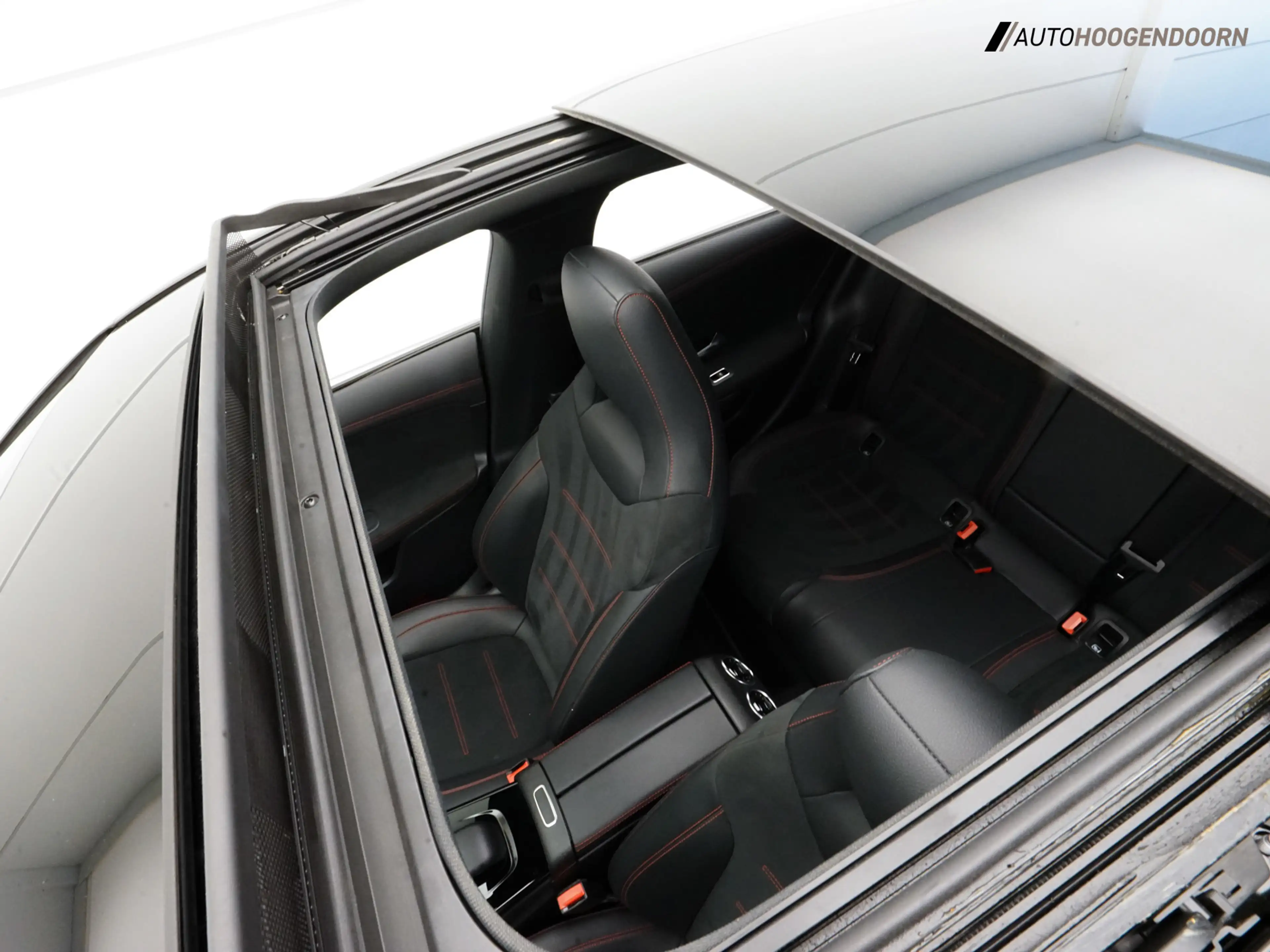 Mercedes-Benz CLA 180 Shooting Brake Business Solution AMG (APPLE CARPLA — photo 12