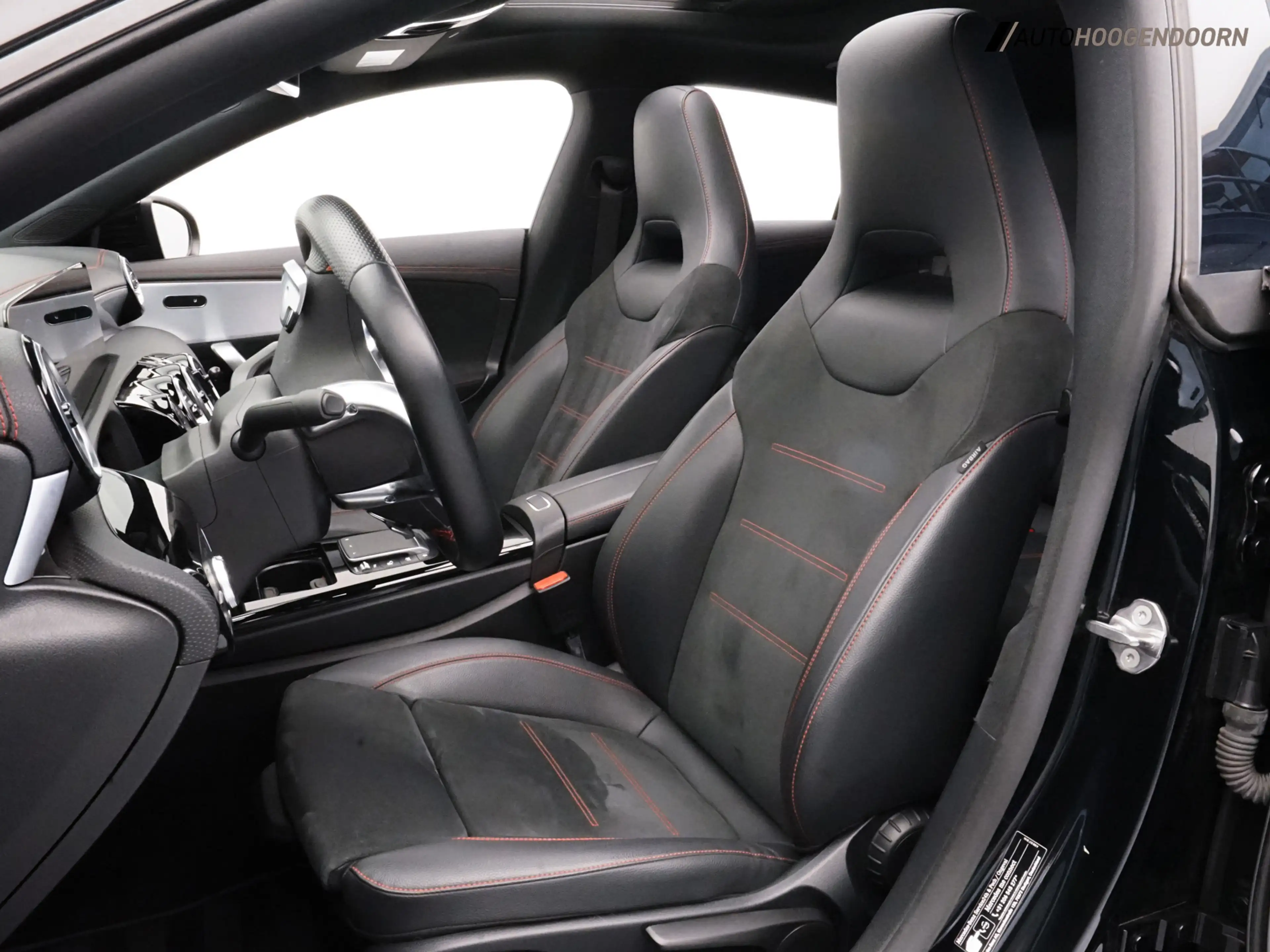 Mercedes-Benz CLA 180 Shooting Brake Business Solution AMG (APPLE CARPLA — photo 10