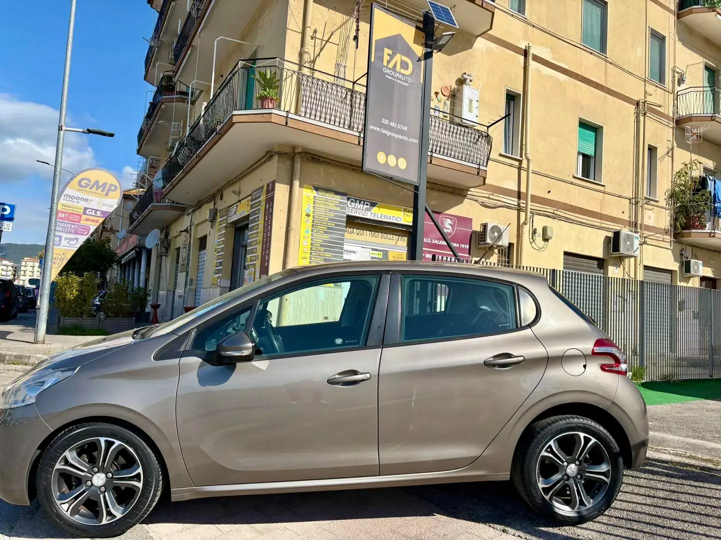 Peugeot 208 208 3p 1.4 vti 16v Allure gpl 95cv Grijs - 2
