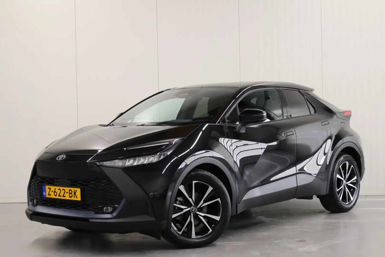 Toyota C-HR 1.8 Hybrid 140 Dynamic Noir - 1