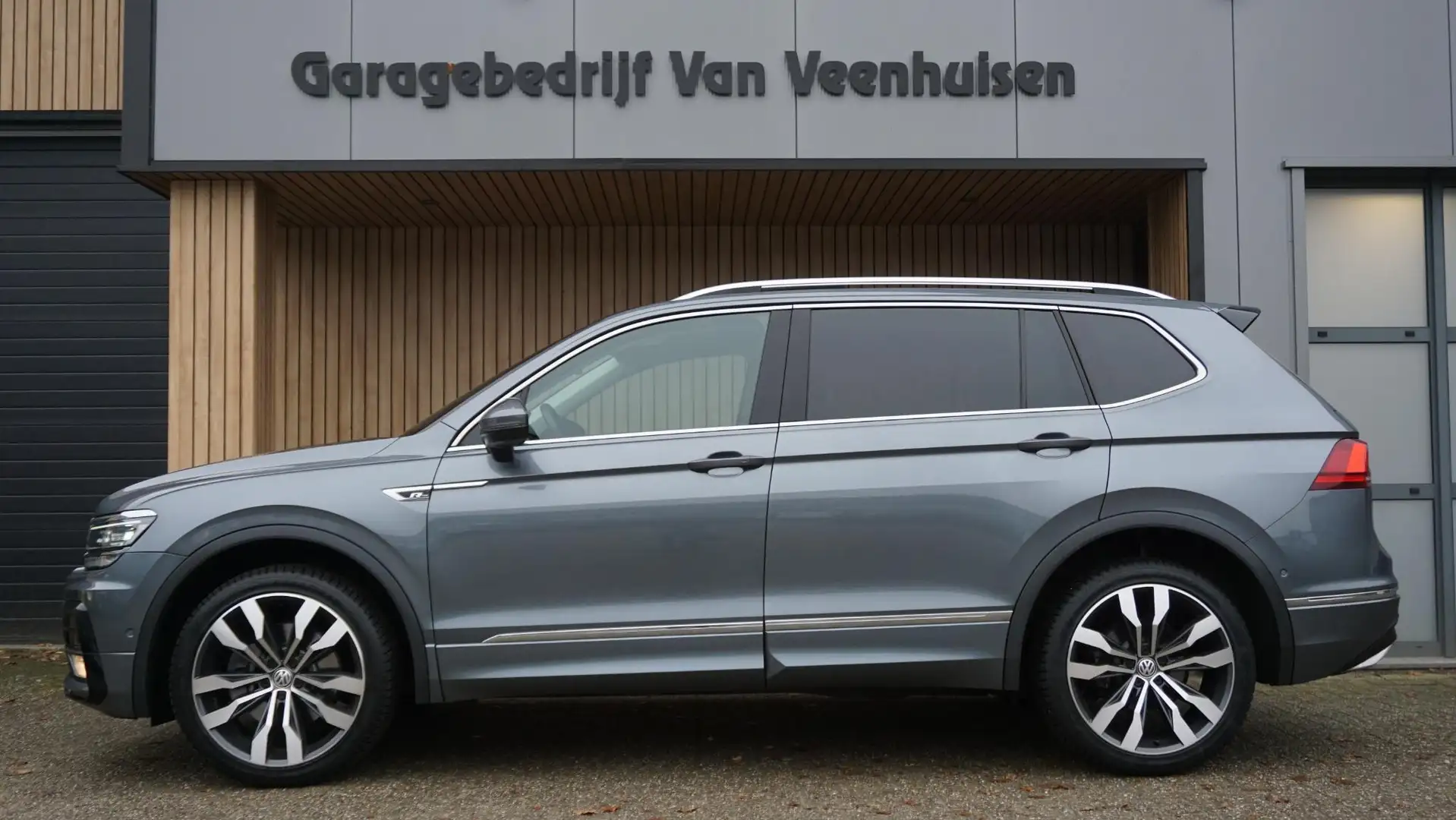 Volkswagen Tiguan Allspace 2.0 TSI 190pk DSG 4Motion R-Line & Highline 5-Zits Gris - 2