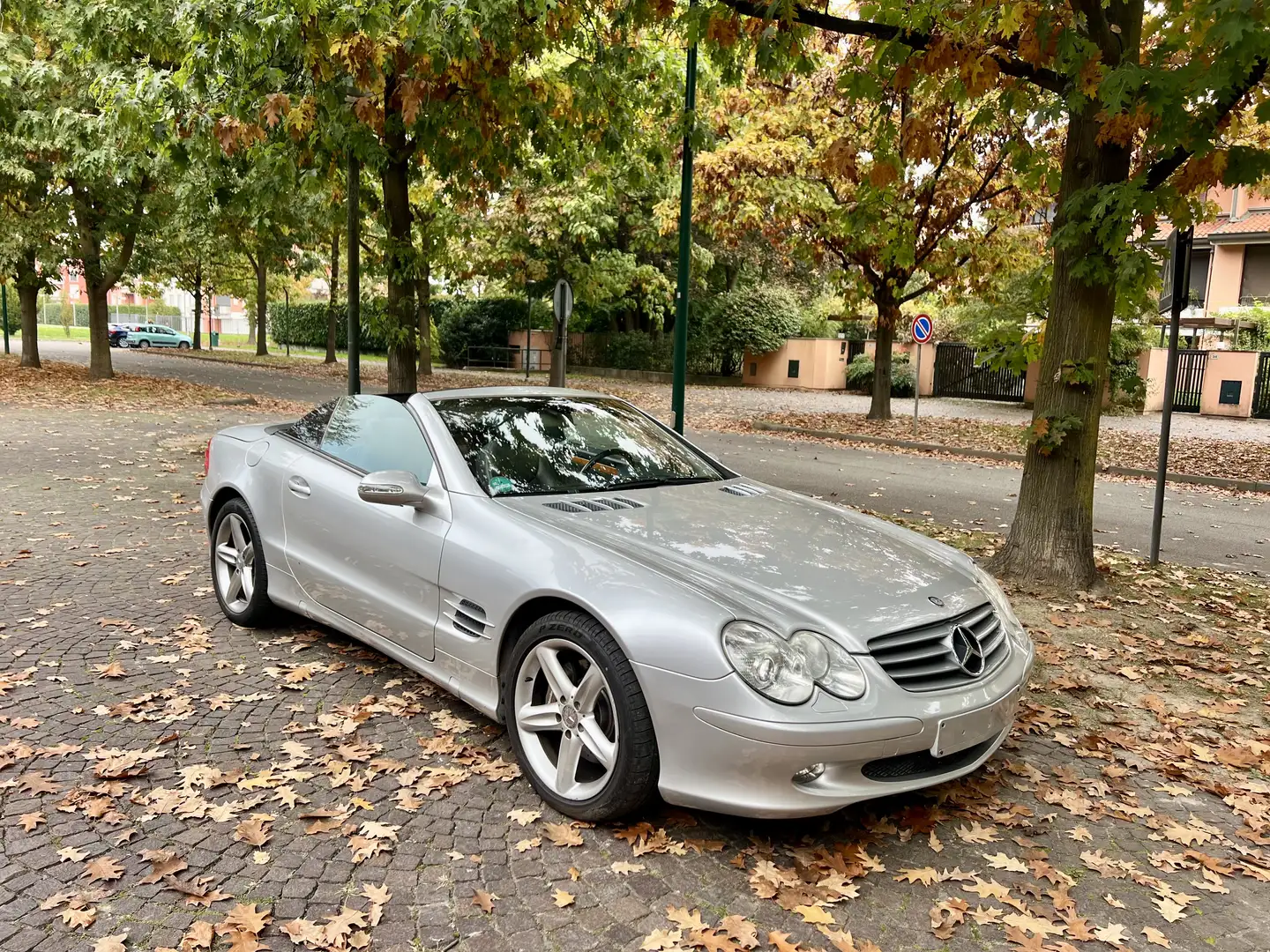 Mercedes-Benz SL 500 V8 - 1