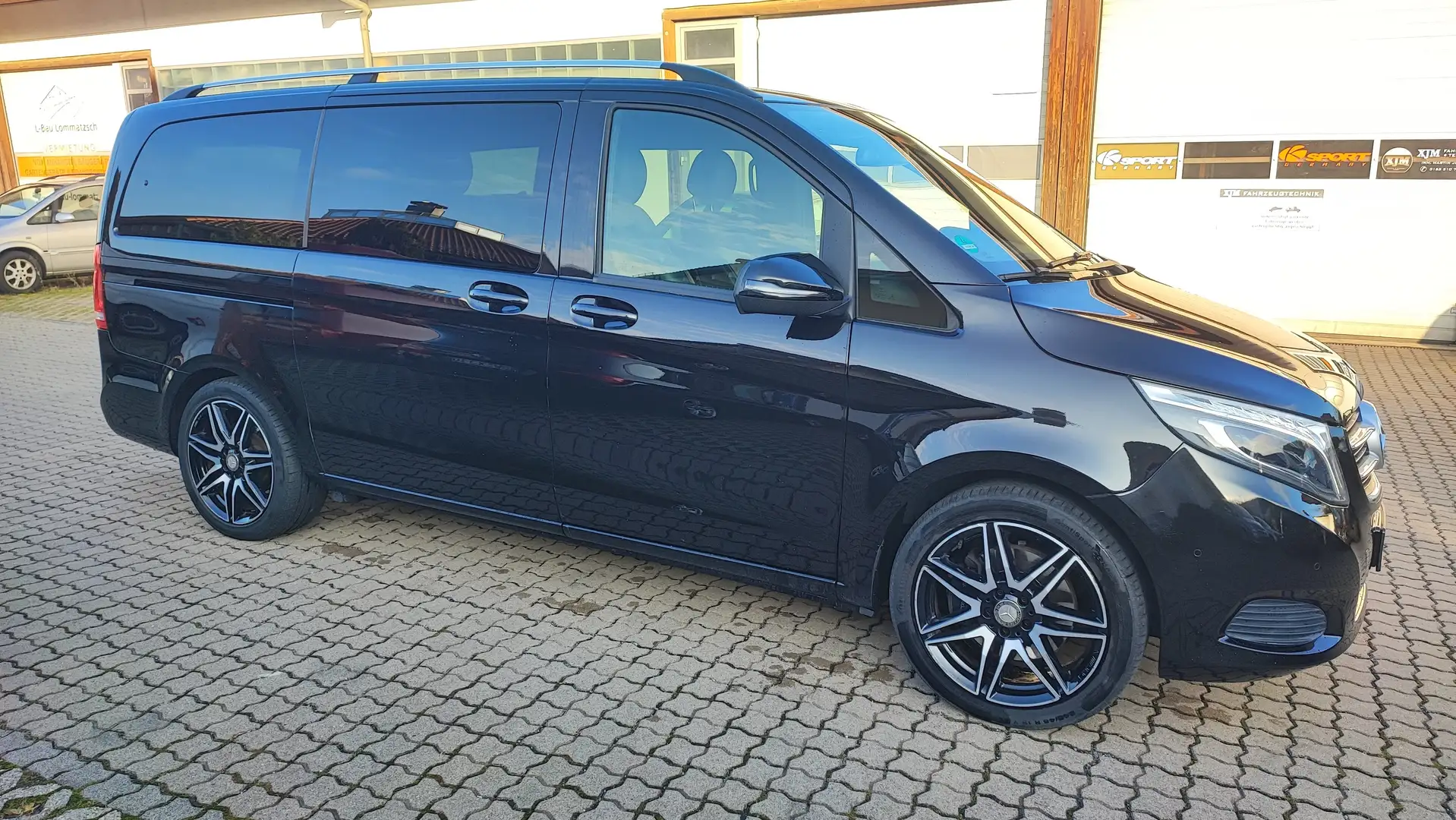 Mercedes-Benz V 250 250 CDI/BT/d EDITION lang*AMG*Standheizung*Leder* Schwarz - 1