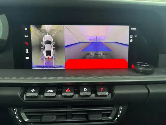 Porsche 911 view 8