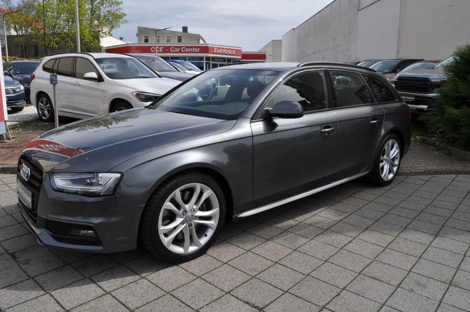 Audi S4 Avant 3.0 TFSI Pano Bang&Olufsen Standhzg Grau - 1