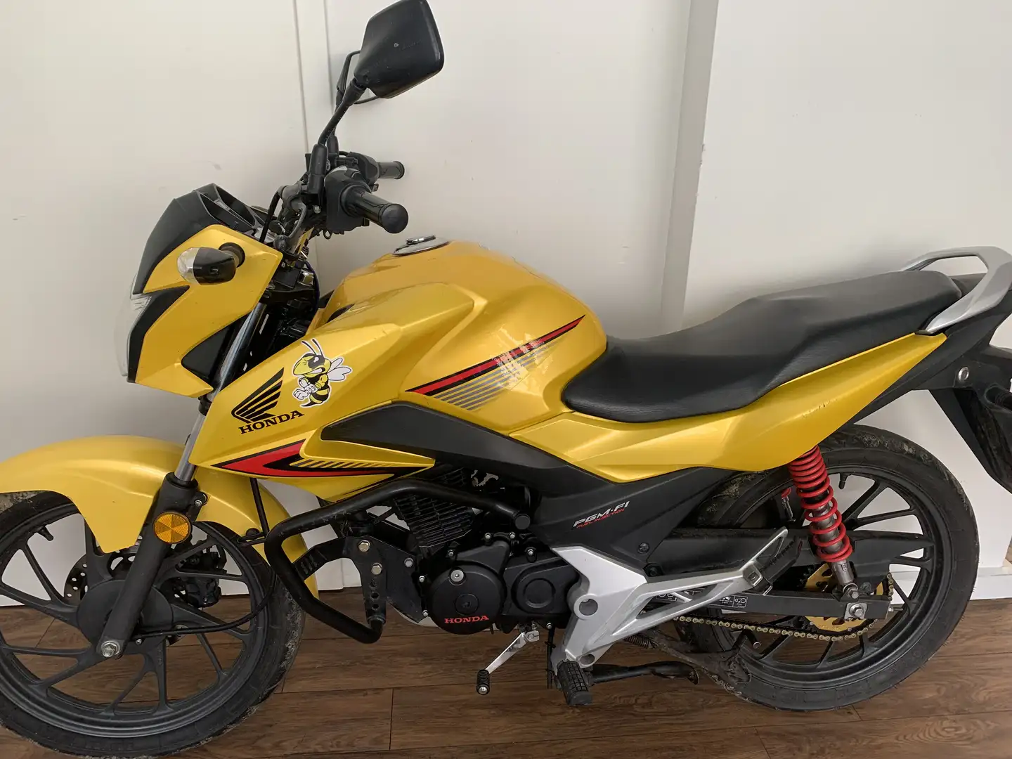 Honda CB 125 Honda CB125 F - 1