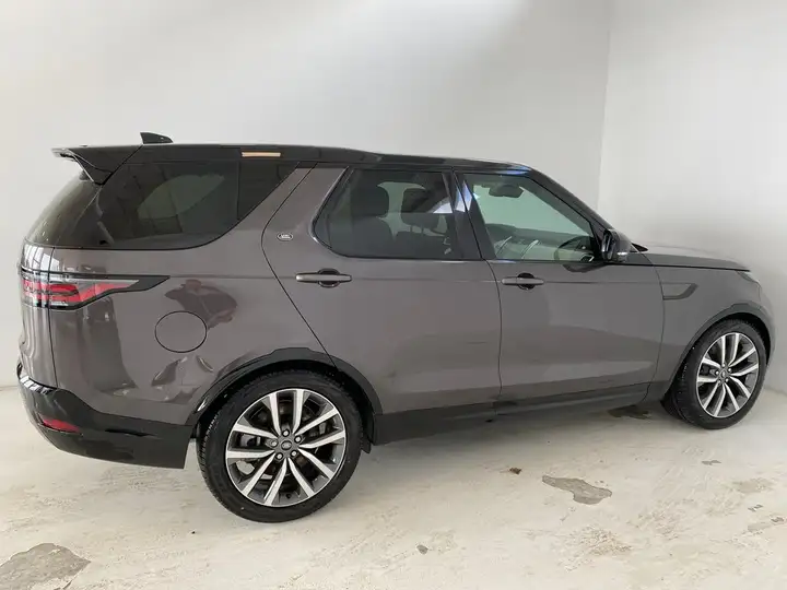 Land Rover Discovery 2026, foto 2