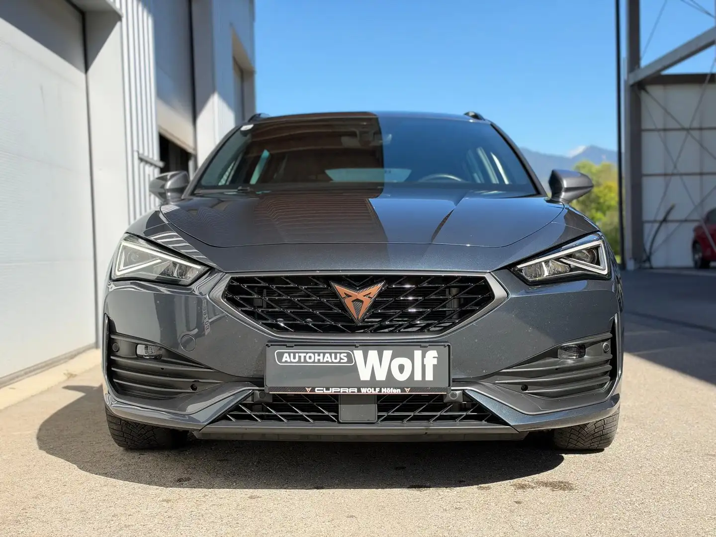 CUPRA Leon VZ eHYBRID DSG 180/245 Grau - 2