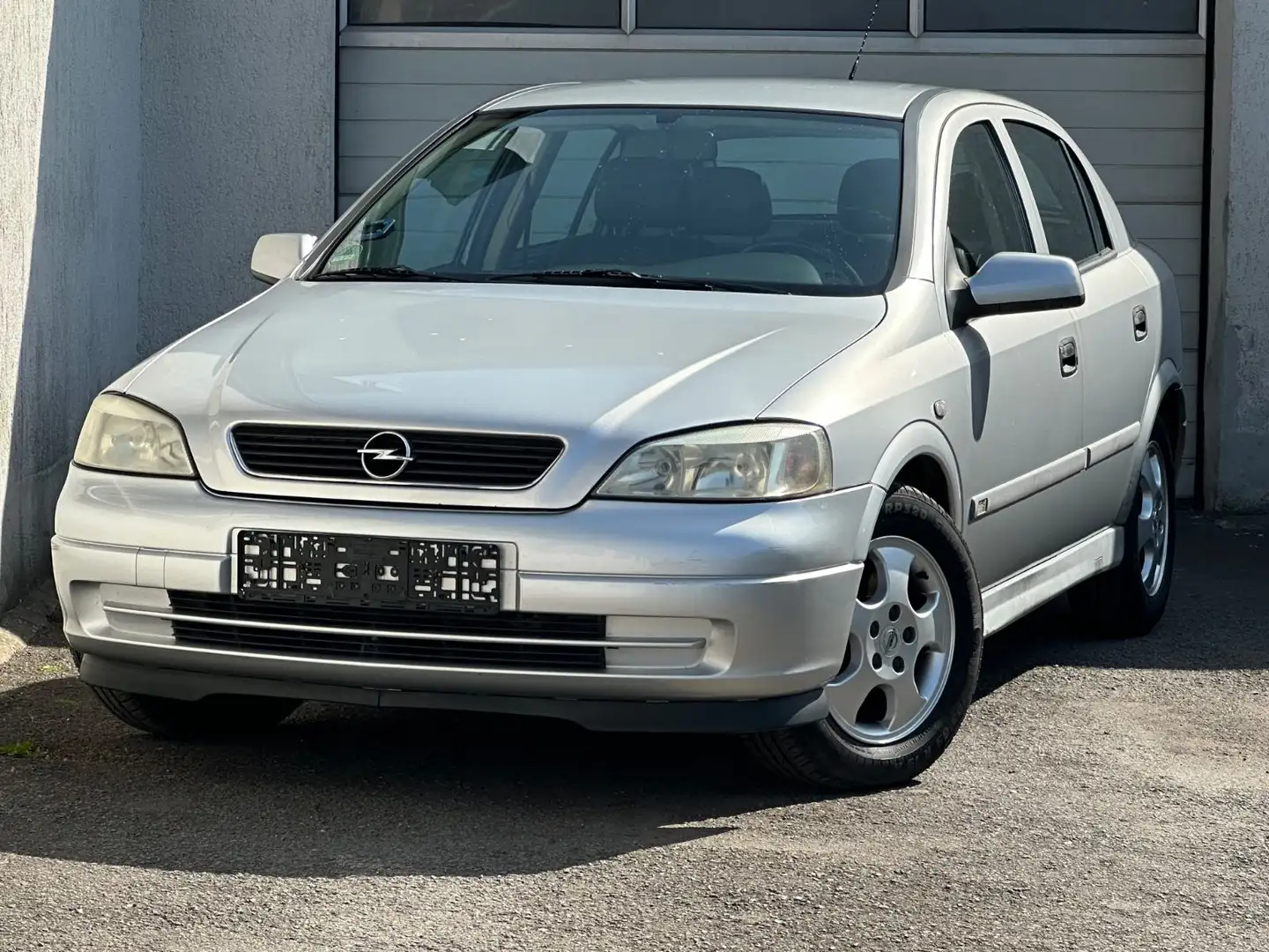 Opel Astra G 1.8*LEDER*SHZ*ALU*2.HAND* Argent - 1