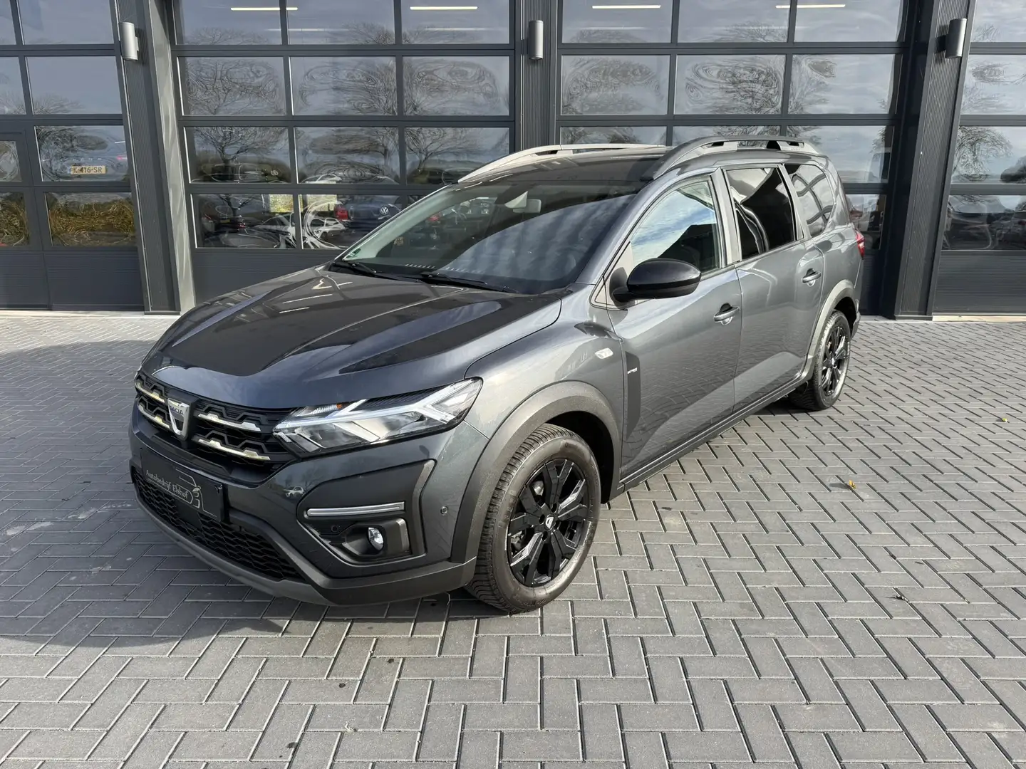 Dacia Jogger 1.0 TCe Extreme 5P Grijs - 1