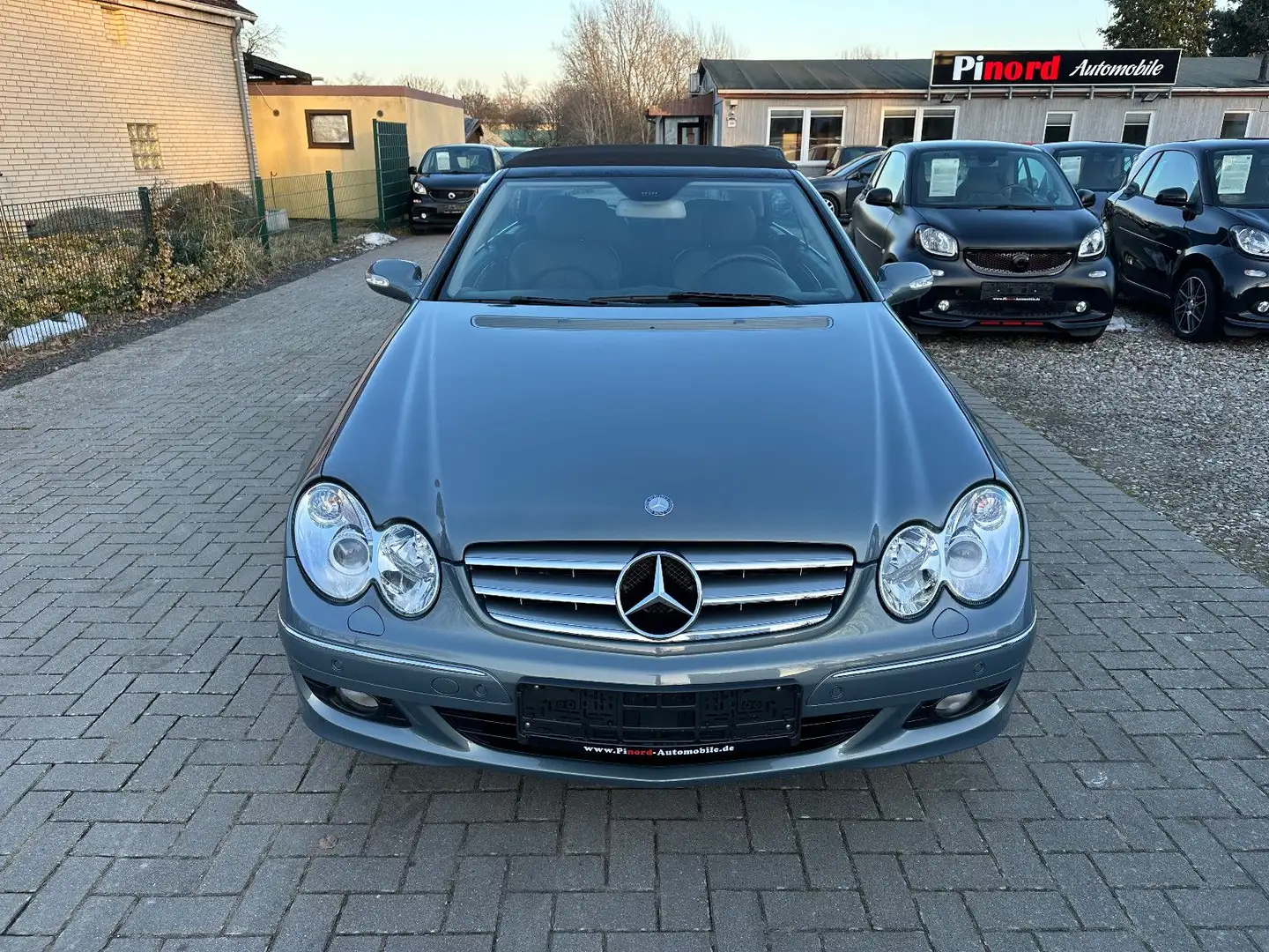 Mercedes-Benz CLK 350 Cabrio XENON-NAVI-MEMORY-H&K-LEDER-MFL Blau - 2