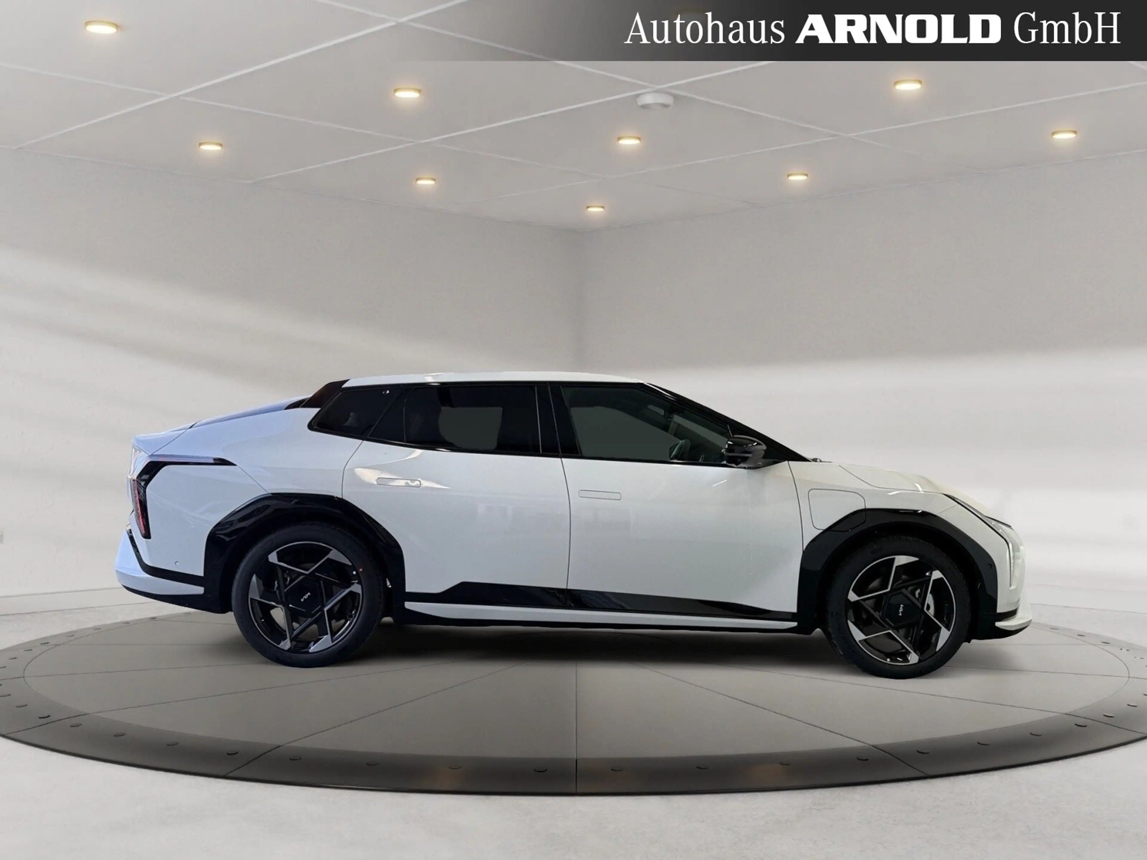 Kia EV4 EV4 81,4 kWh FASTBACK GT-Line WP HuD PanoD. LED! — photo 5