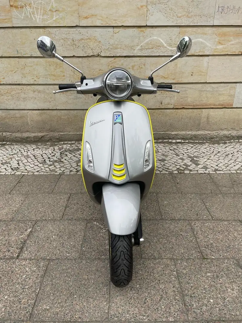 Vespa Elettrica 70 km/h bis 100 km Reichweite Zilver - 1