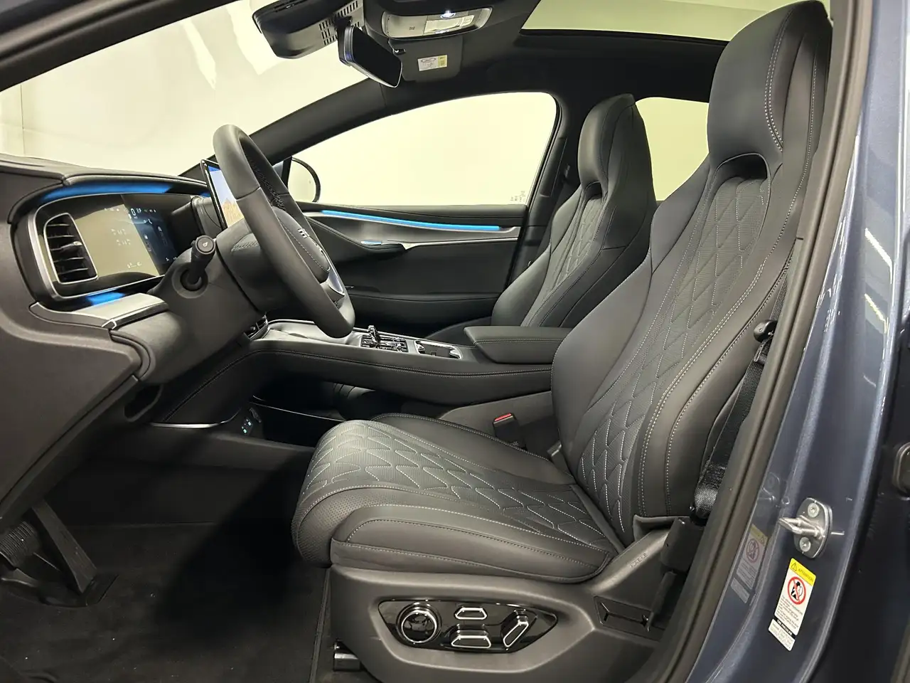 BYD SEALION 7