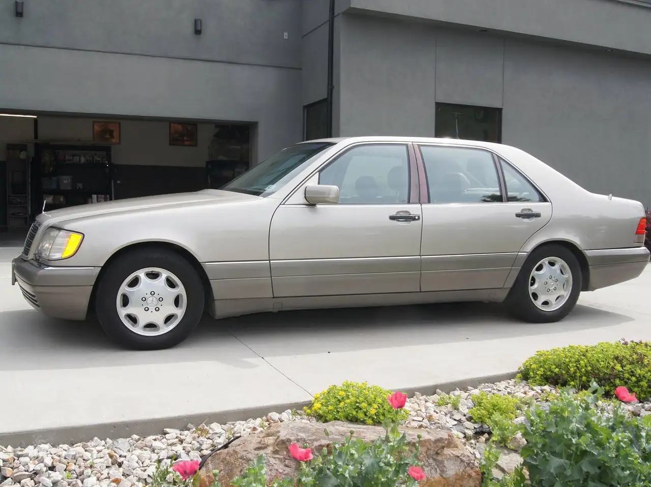 1995 Mercedes-Benz S-Class