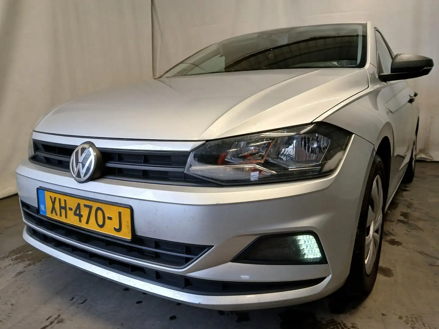 Volkswagen Polo 1.0 MPI Trendline - Airco - Export - R. Zijschade Grijs - 2