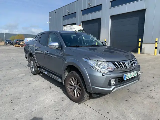 Mitsubishi L200 2.4 DI-D 4WD Invite (EU6)