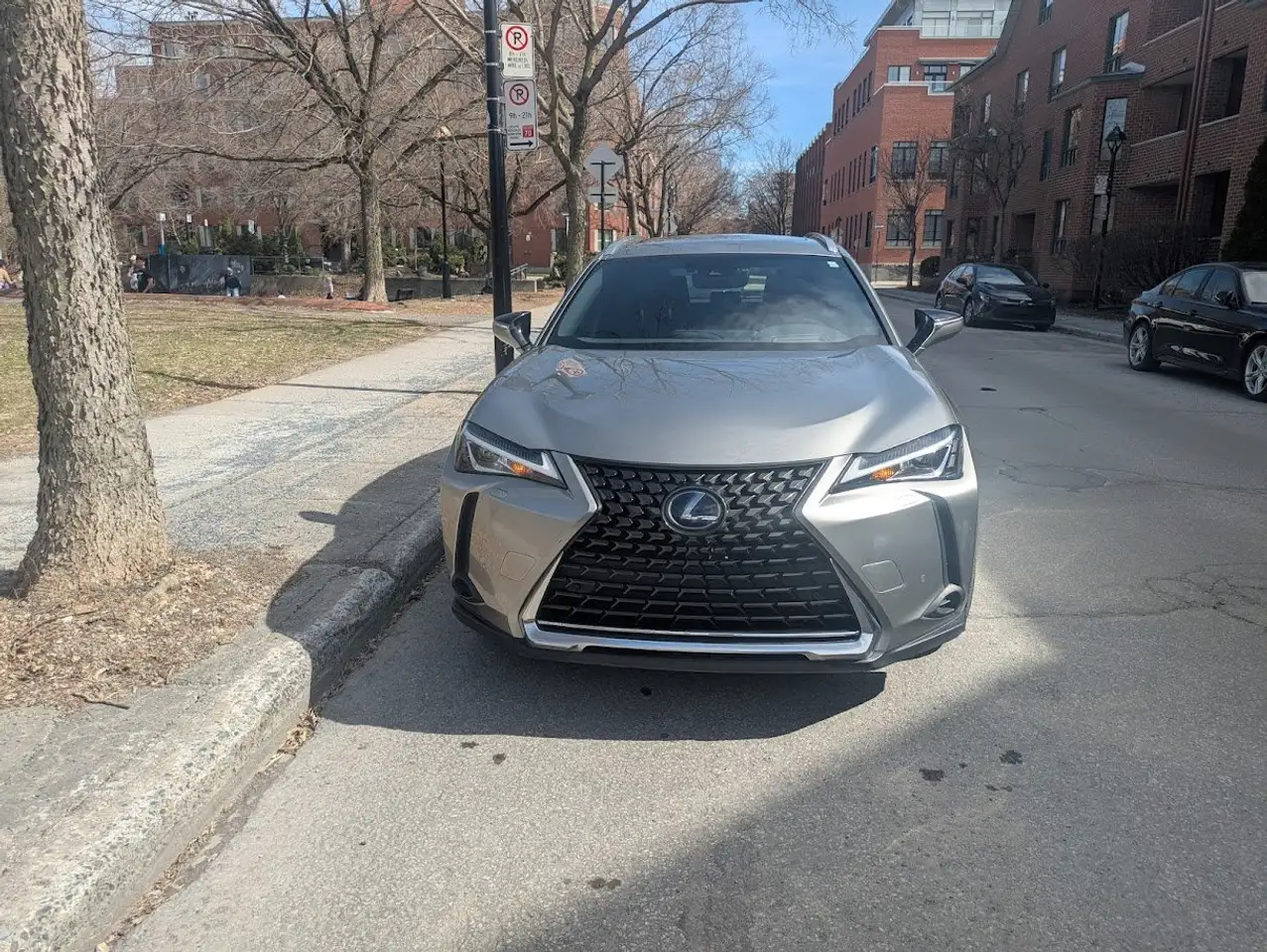 Lexus UX снимка Lexus UX
