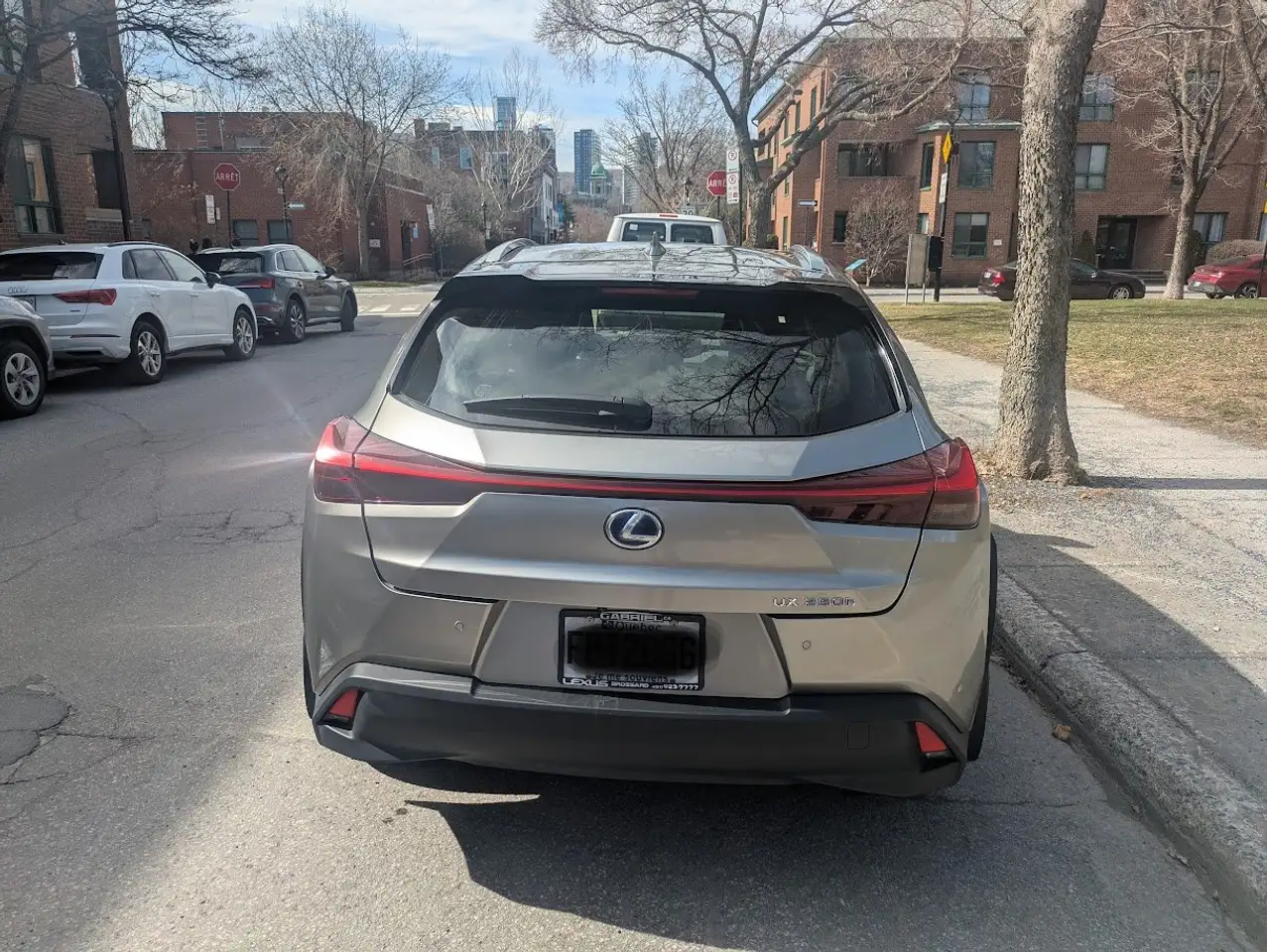 Lexus UX снимка Lexus UX