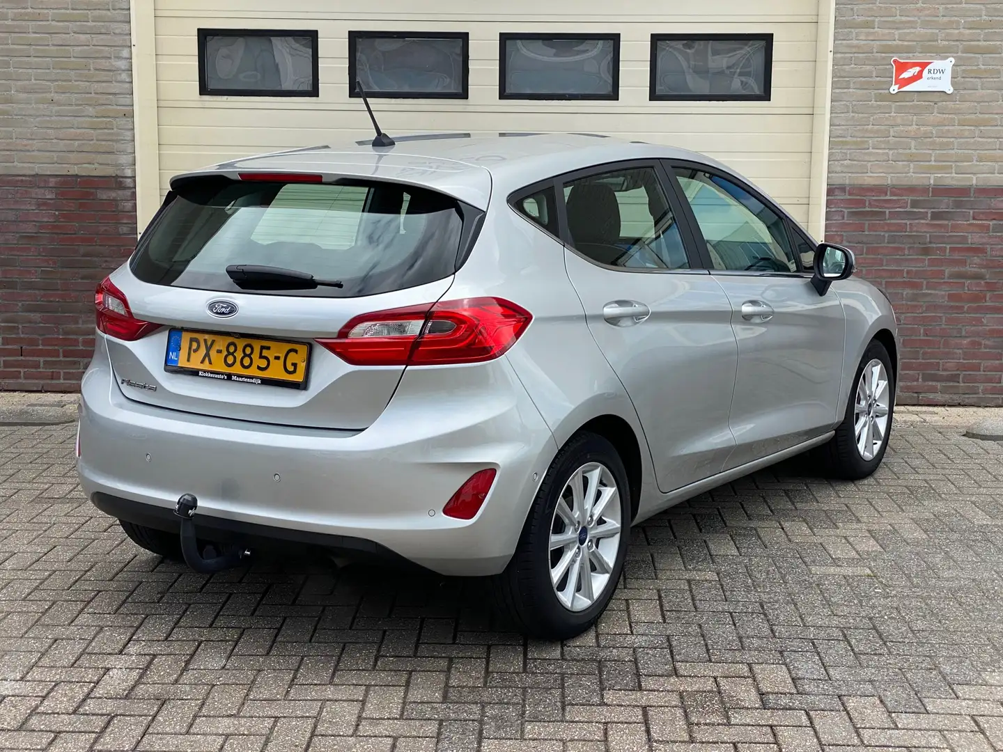 Ford Fiesta 1.0 EcoBoost Titanium 12 MND garantie | 1E EIG | D Gris - 2