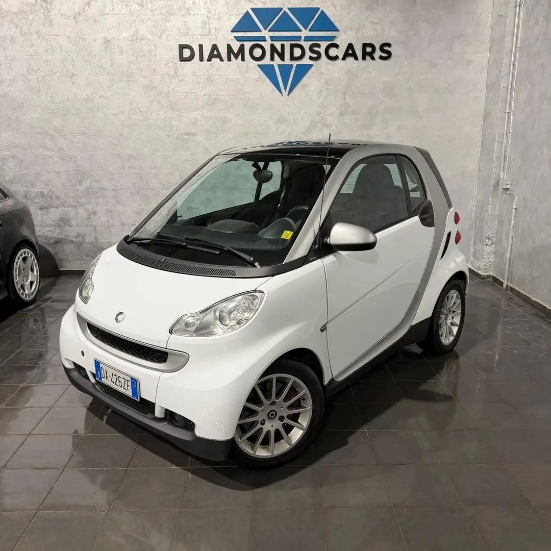 smart forTwo fortwo 1000 52 kW MHD coupé passion Blanc - 1