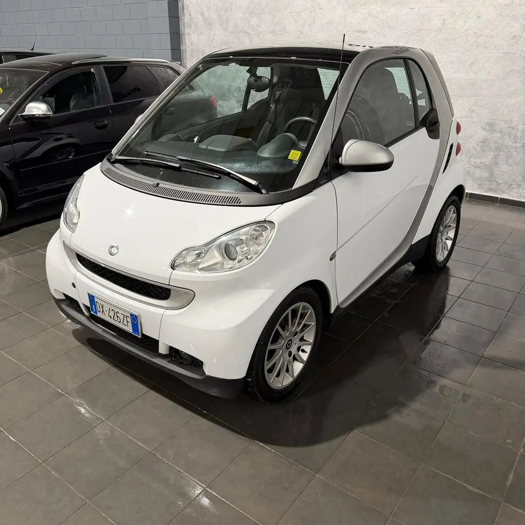 smart forTwo fortwo 1000 52 kW MHD coupé passion Blanc - 2