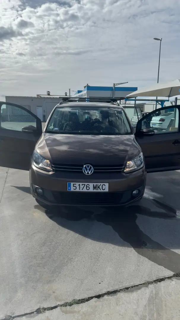 Volkswagen Touran 1.6TDI Advance 105 - 1