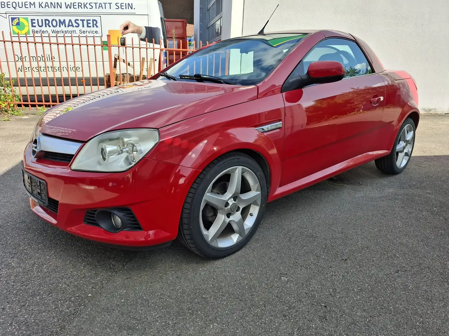 Opel Tigra Enjoy Rouge - 1