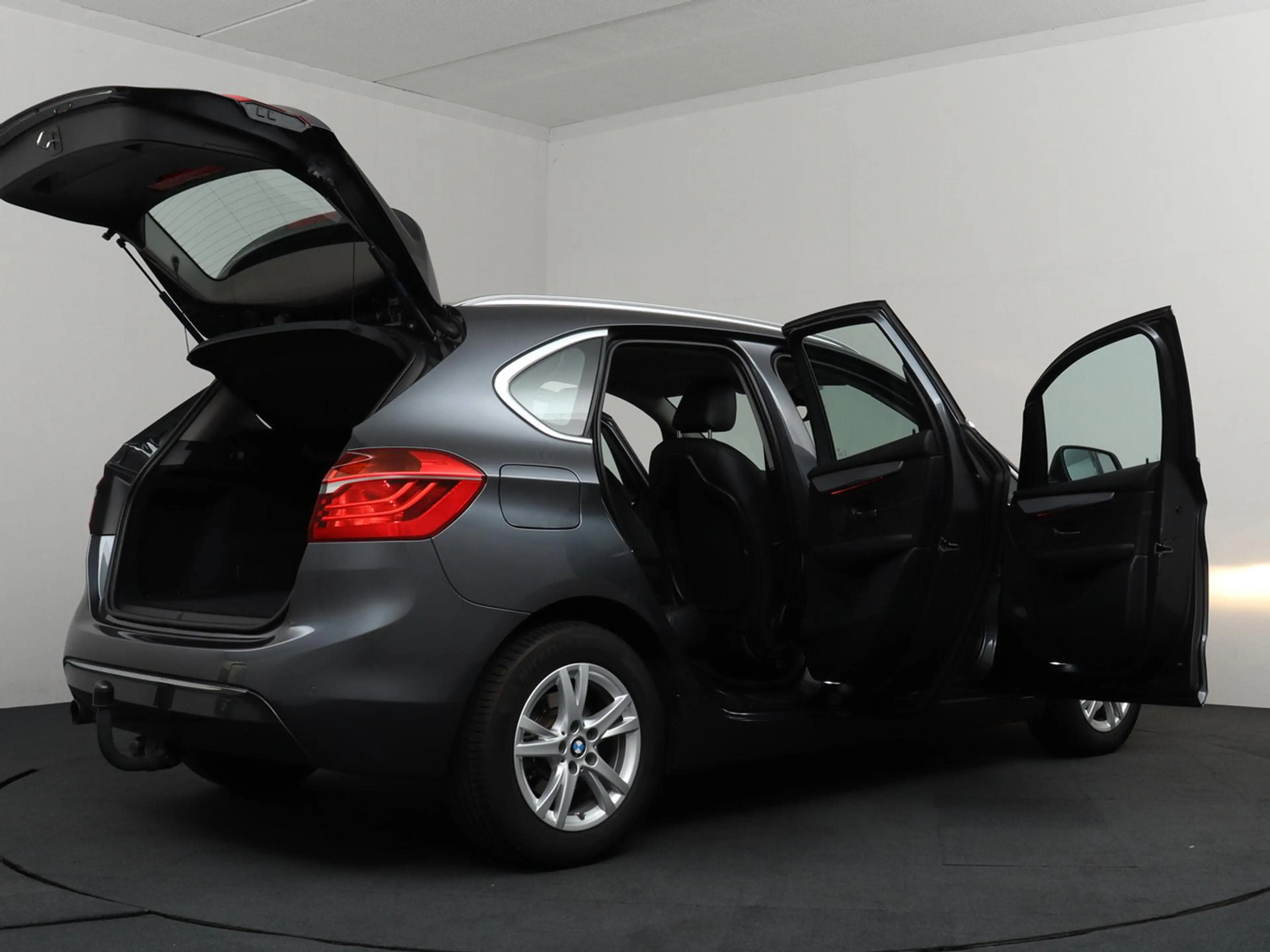 BMW 218 2-serie Active Tourer 218i Executive Luxury Line | — photo 31