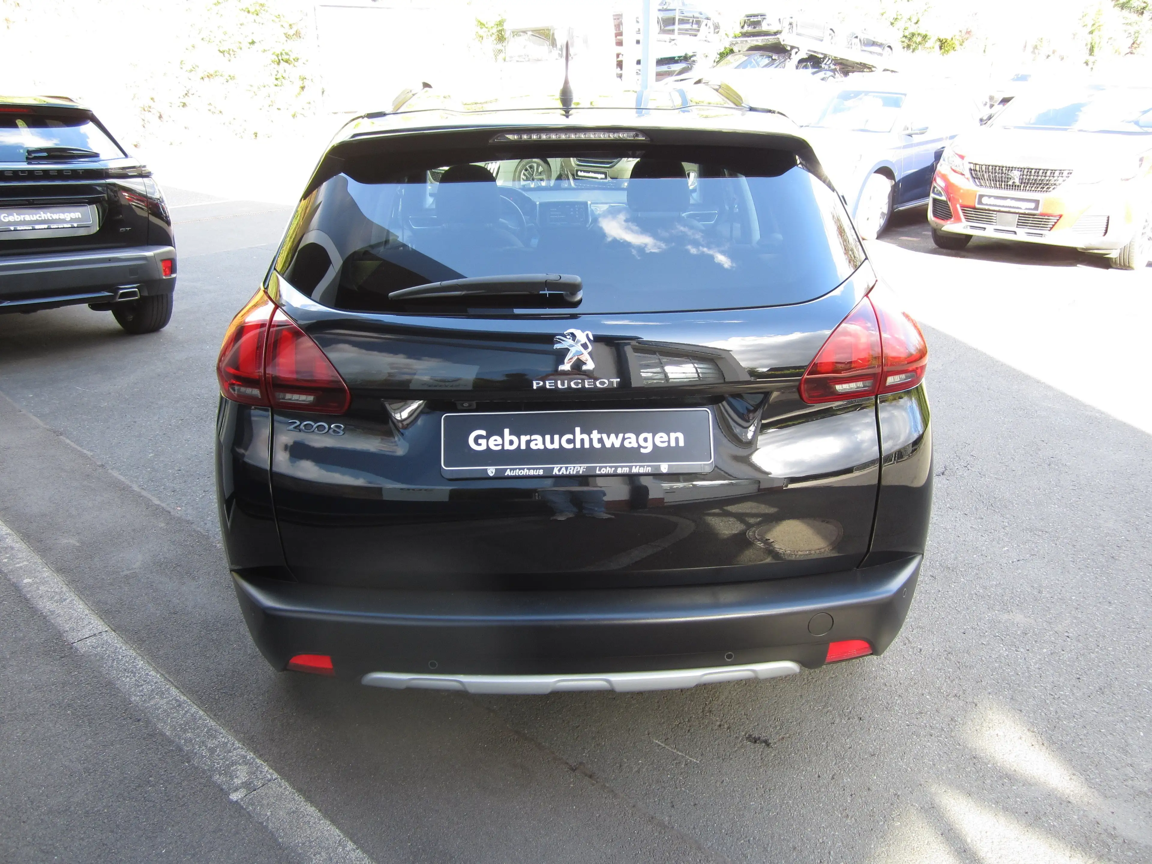 Peugeot 2008 Allure EAT6 — photo 9