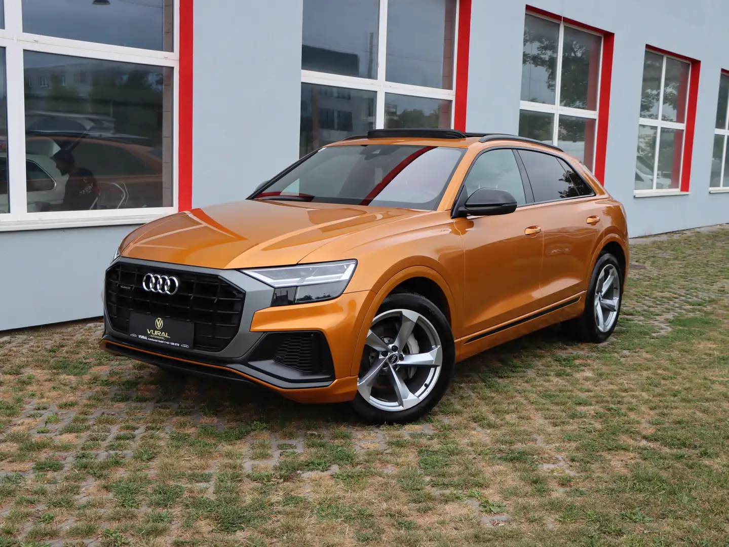 Audi Q8 50 TDI quattro | S-LINE | PANO | VOLL AUSTATTUNG | Orange - 2