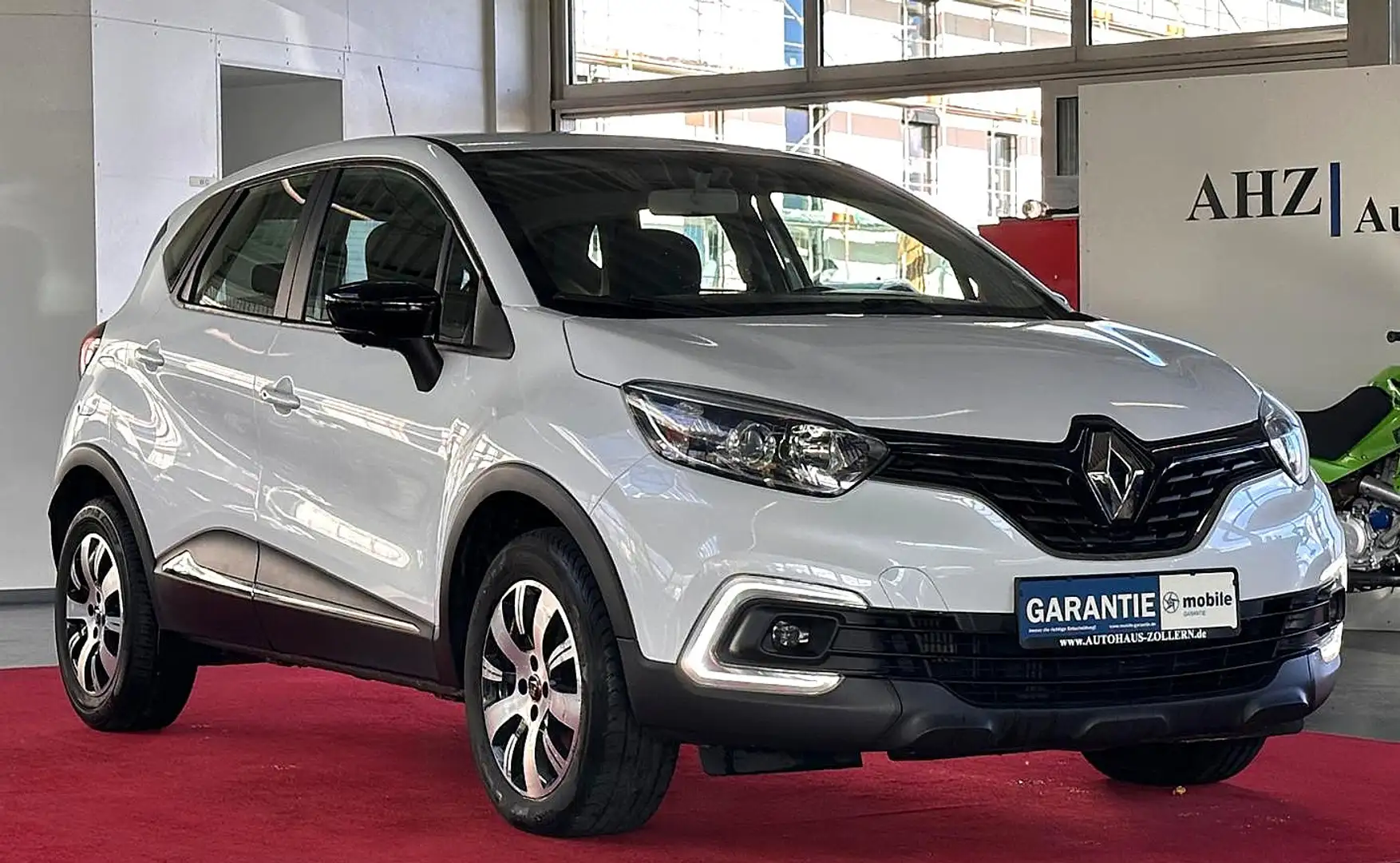 Renault Captur 1.5 DCI Expression PDC SHZ KLIMA Weiß - 1