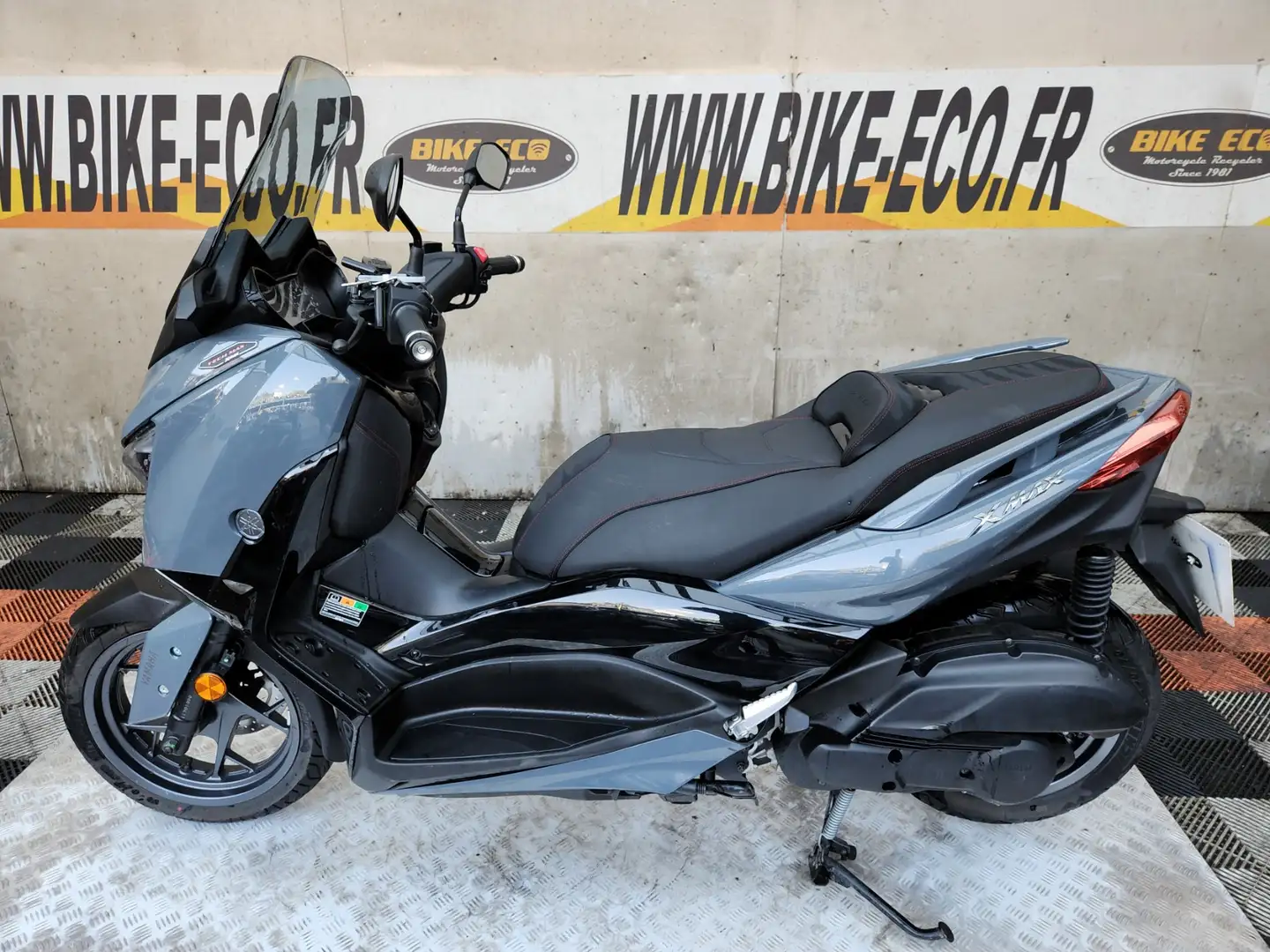 Yamaha X-Max 125 Gris - 2