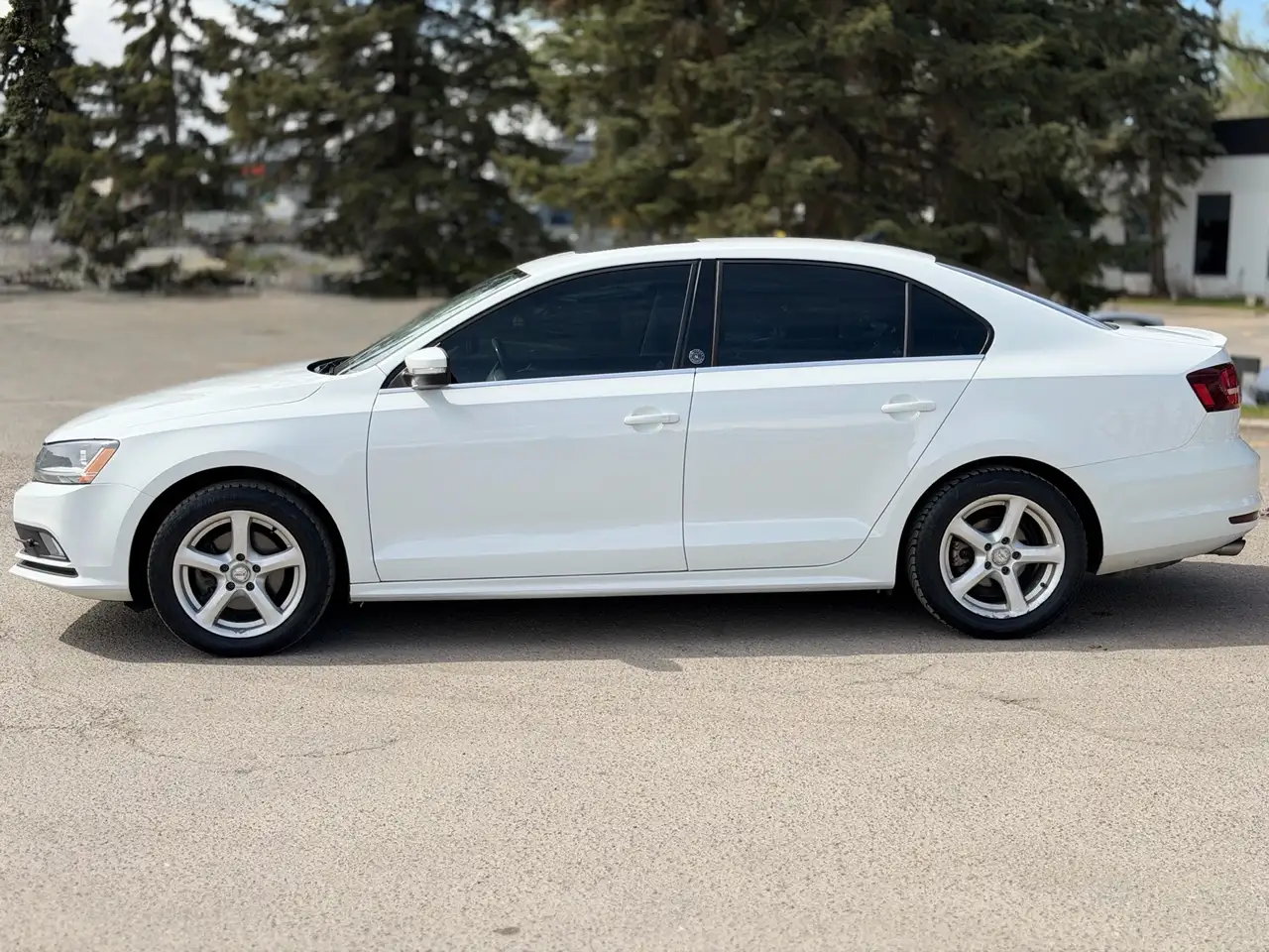 Volkswagen Jetta снимка Volkswagen Jetta