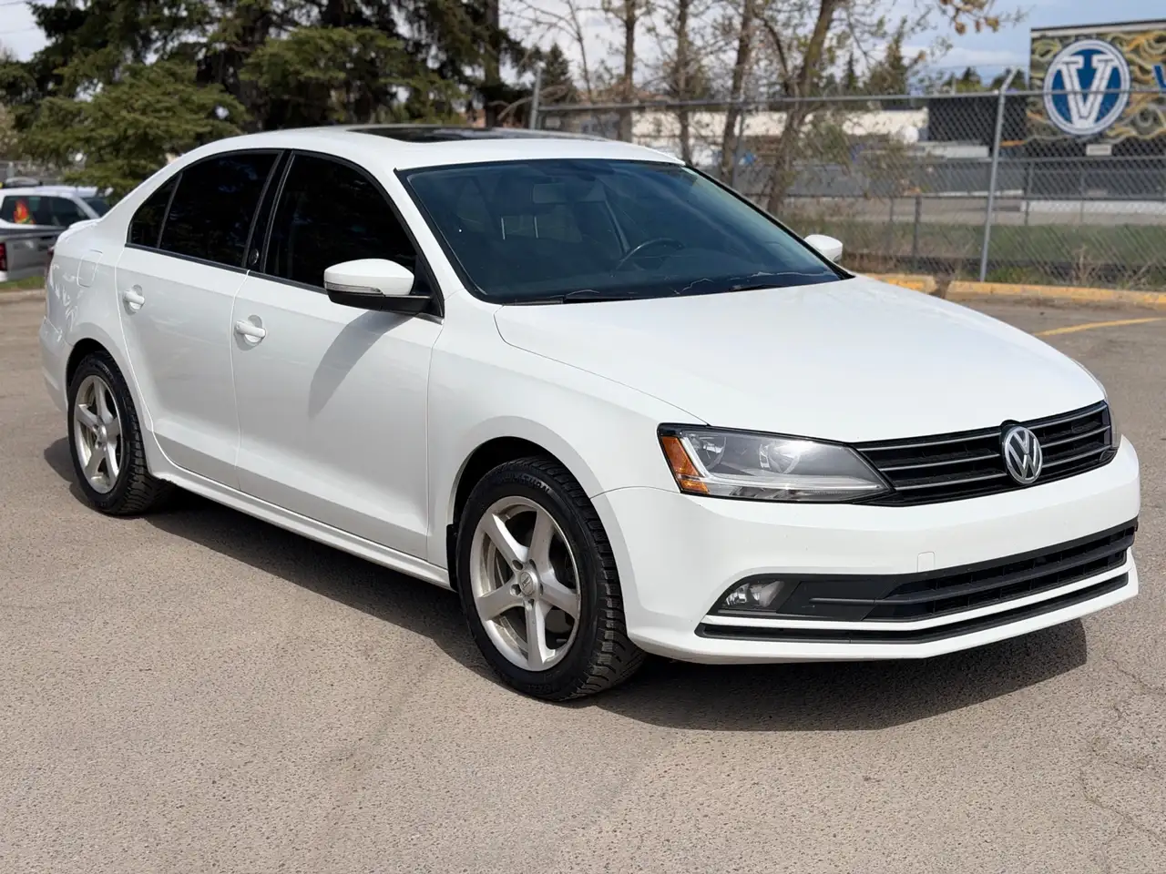 Volkswagen Jetta снимка Volkswagen Jetta