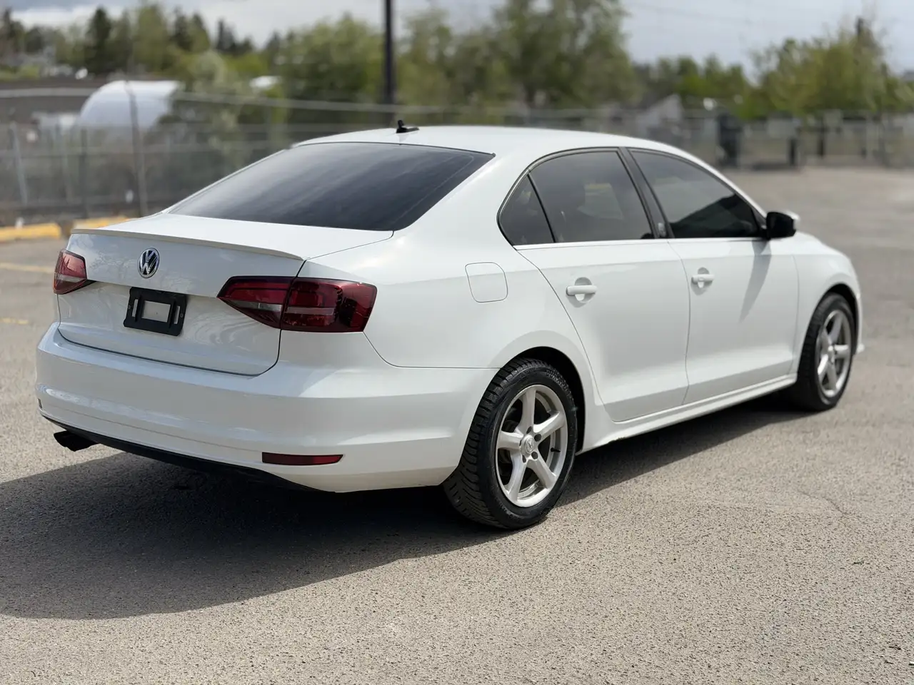 Volkswagen Jetta снимка Volkswagen Jetta