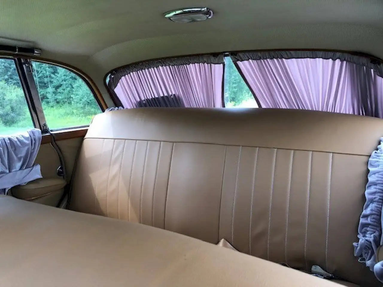 Mercedes-Benz 300 d, foto 12