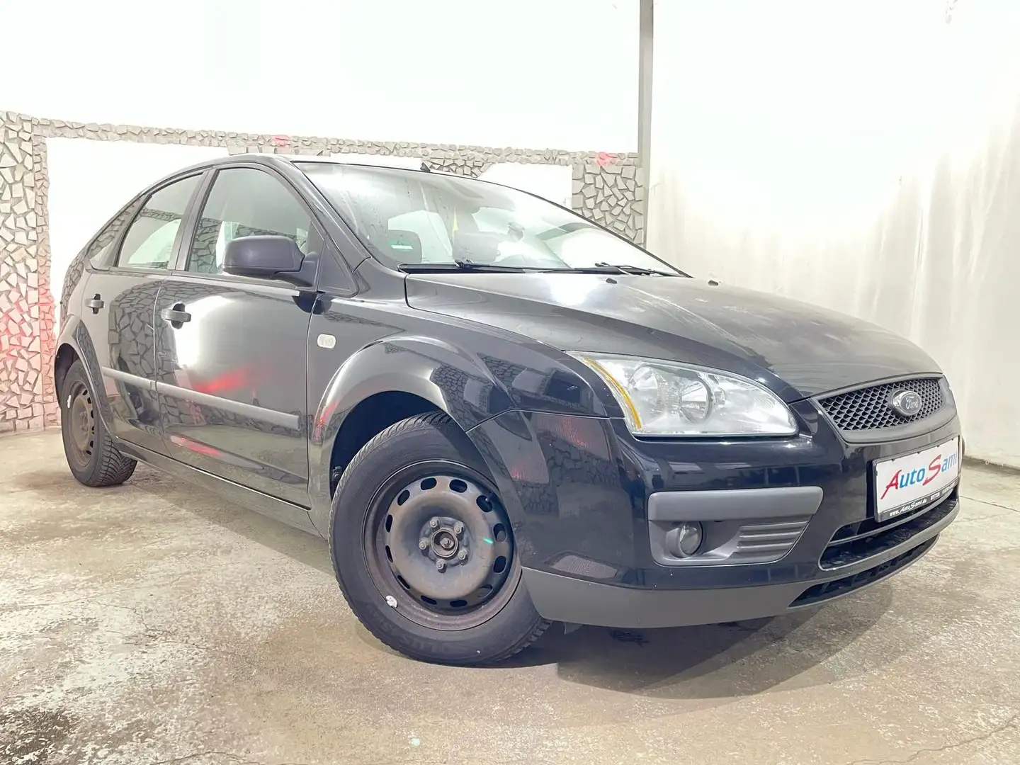 Ford Focus 1,4 Klimaanlage ZV Apple Carplay TÜV 08/27 Schwarz - 1