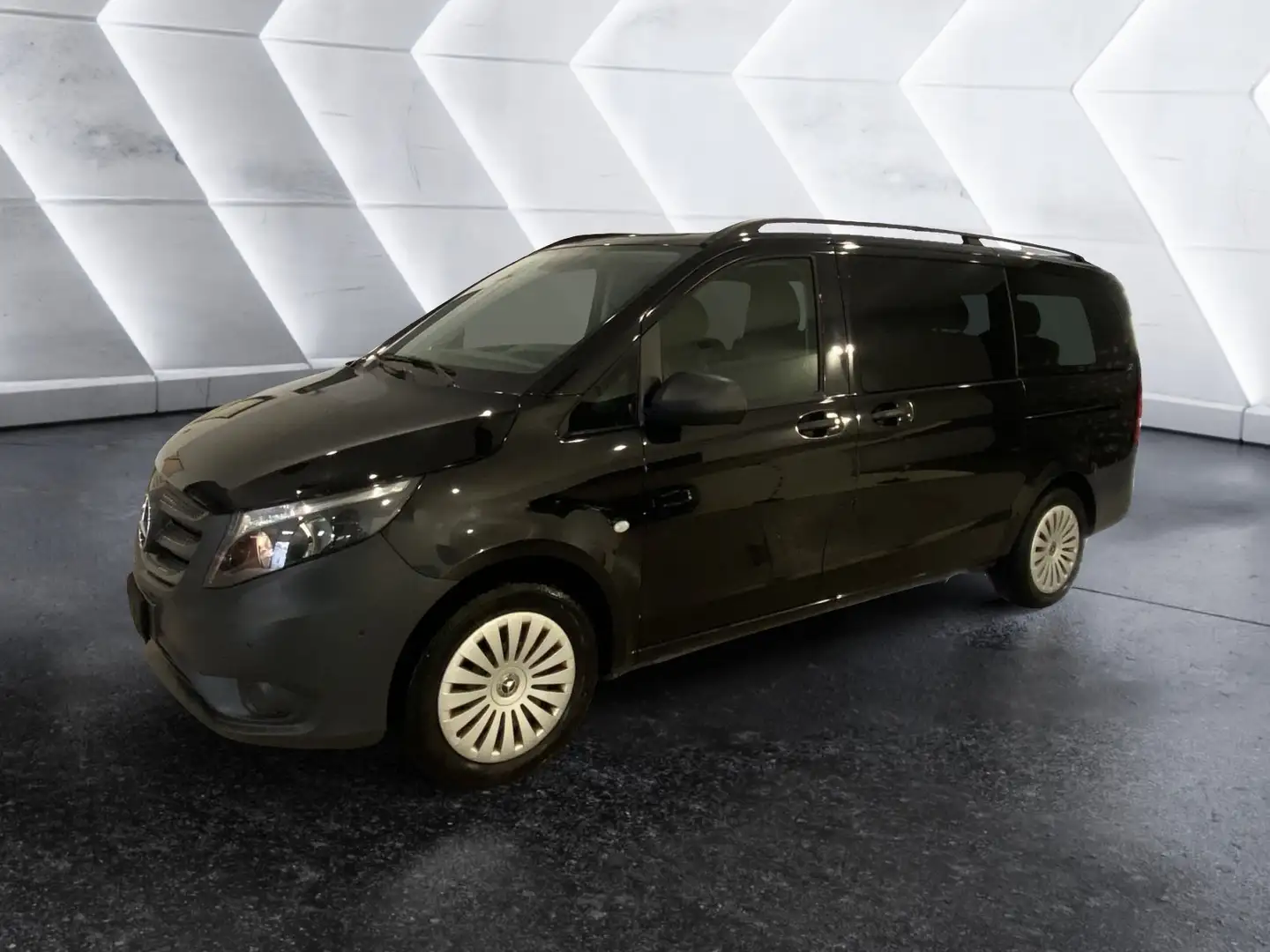 Mercedes-Benz Vito Vito 2.0 116 CDI PC-SL Tourer Pro Long Nero - 1
