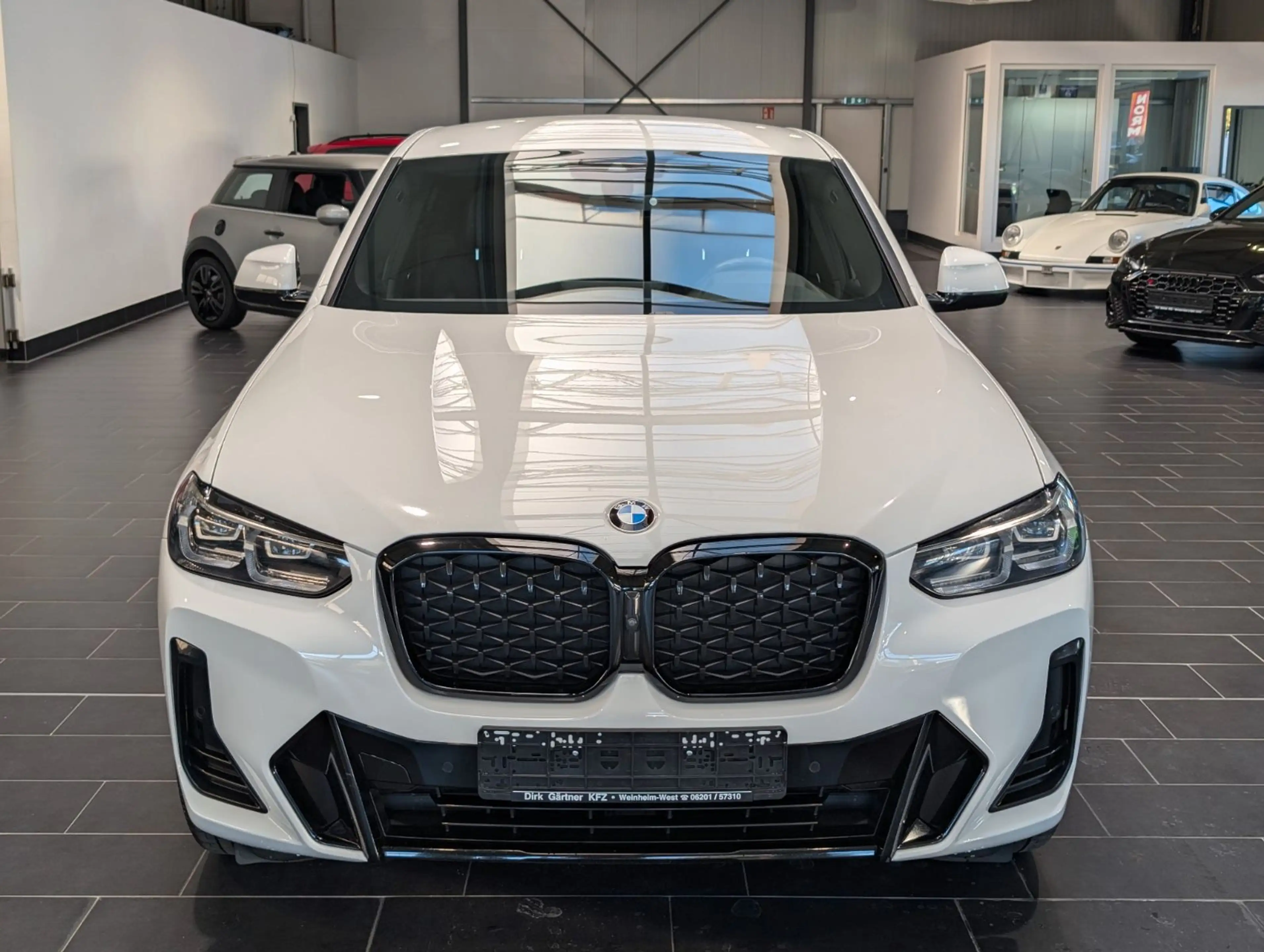 BMW X4 xDrive20i Aut. 1. Hand — photo 3