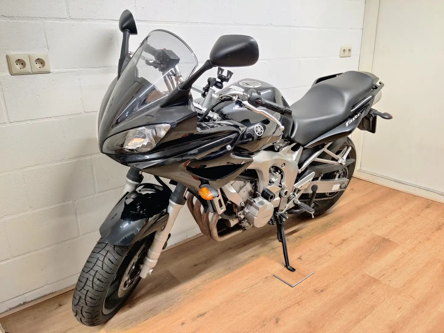 Yamaha FZ 6 Zwart - 2