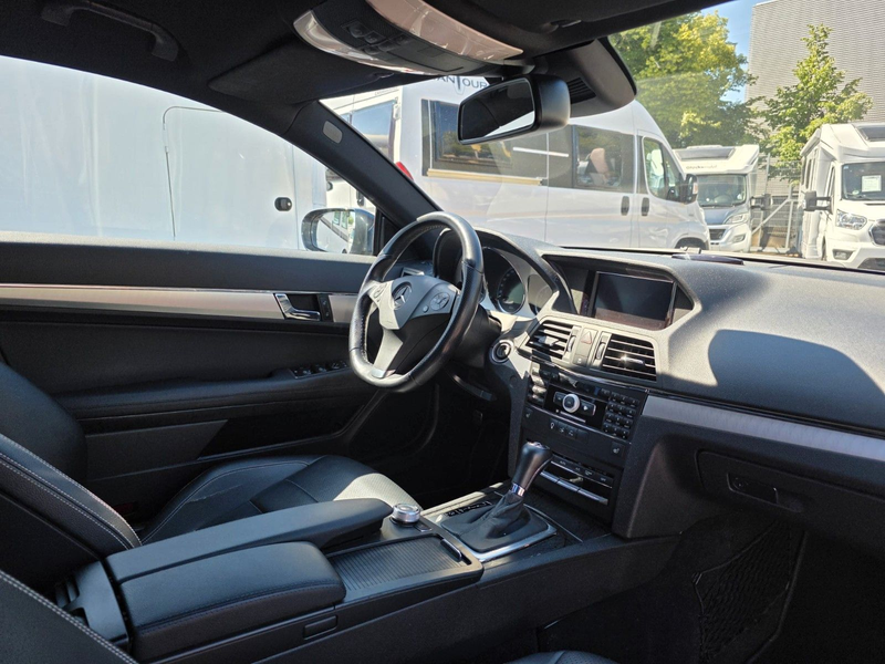 Mercedes-Benz E 350 Coupé CGI BlueEFFICIENCY SPORT AMG — photo 10