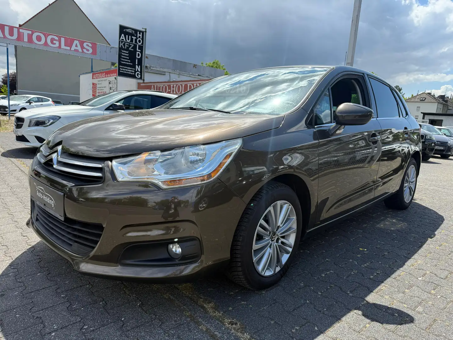 Citroen C4 HDi 110 Selection 5 Türig*Alu*Tüv Neu 12/27 Коричневий - 1