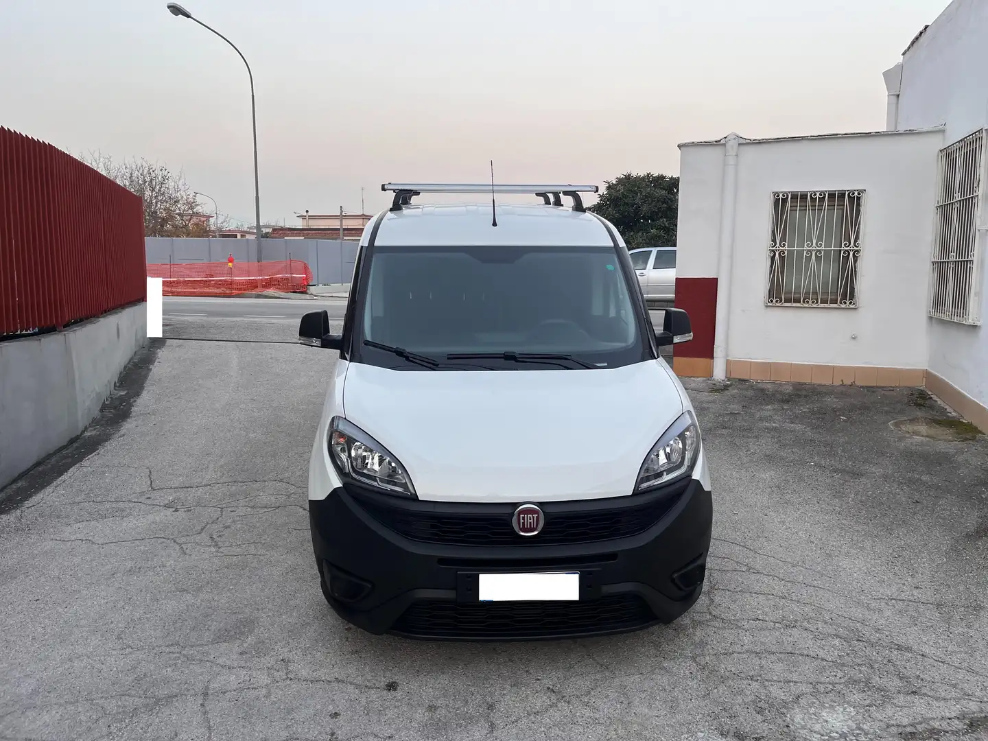 Fiat Doblo Doblo 1.6 mjt LOUNGE 105cv 2022 3 POSTI!!!!! Blanc - 1