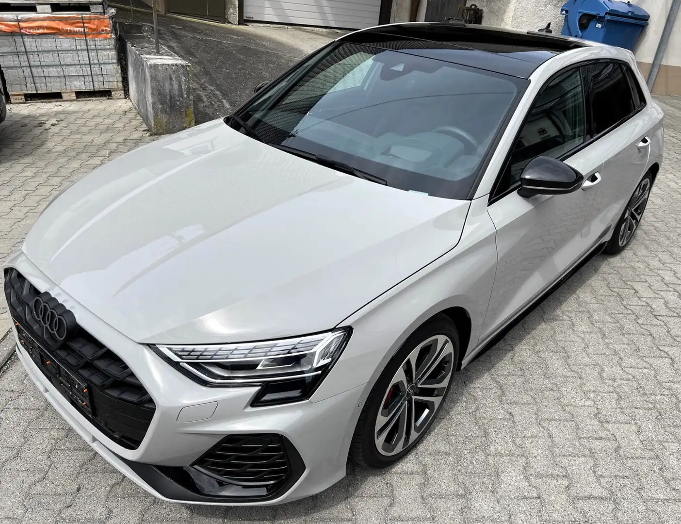 Audi S3 Sportback quattro NEUES MODELL-Porsche Kreide Gris - 1
