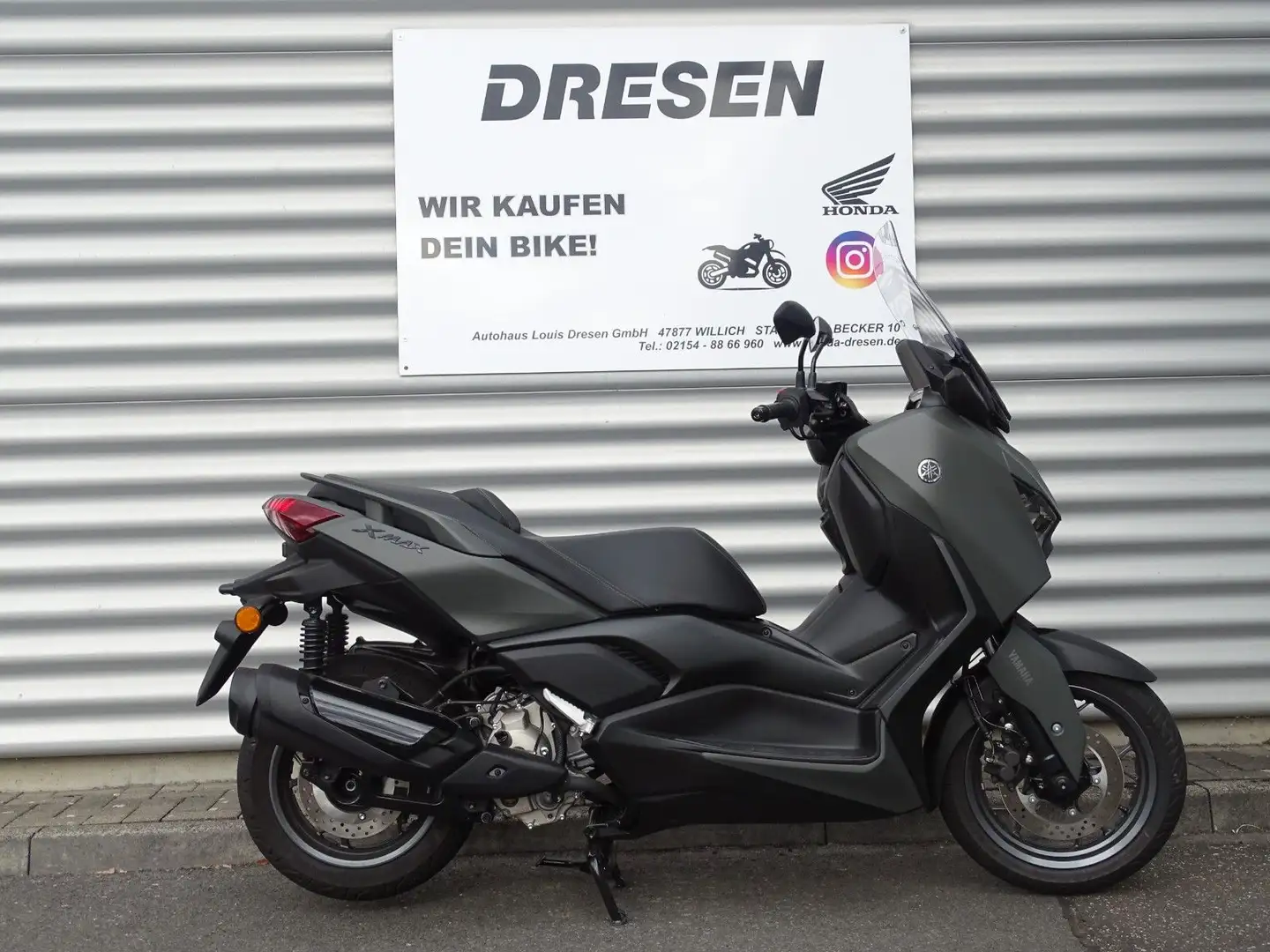 Yamaha X-Max 300 ABS * 1.100KM * 08/2025 * 1.Hand * Grau - 1