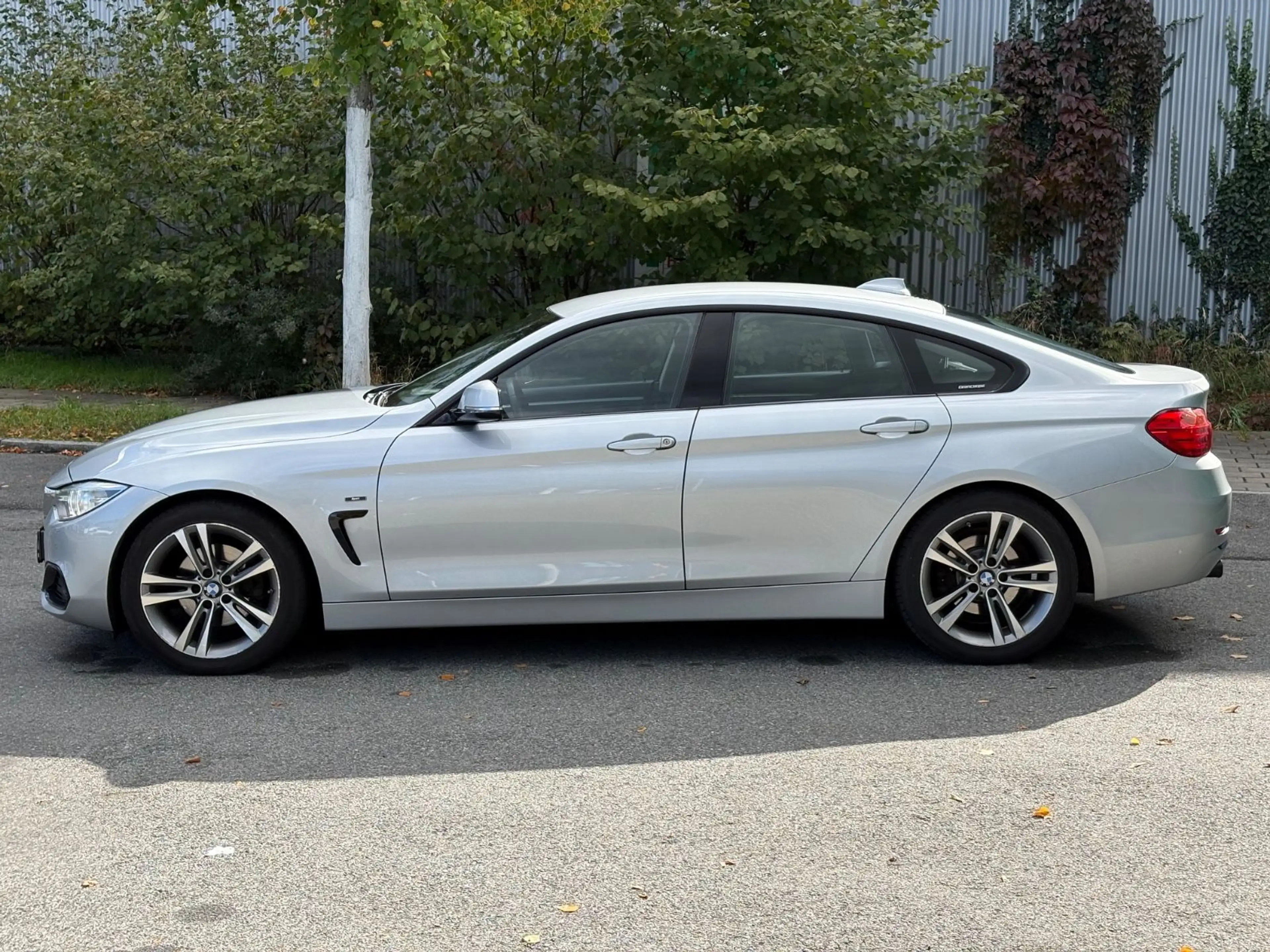 BMW 420 4 Gran Coupe 420 d*NAVI*PDC*HIFI*SHZ*KLIMA* — photo 9
