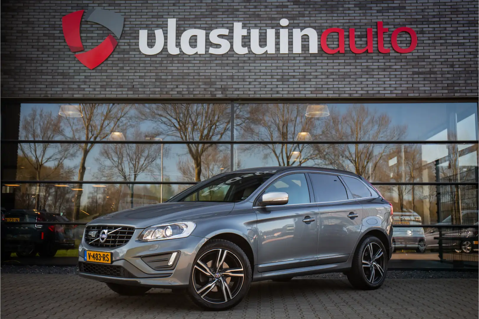 Volvo XC60 2.0 D4 R-design 190PK Grijs kenteken , Adap. cruis Сірий - 1