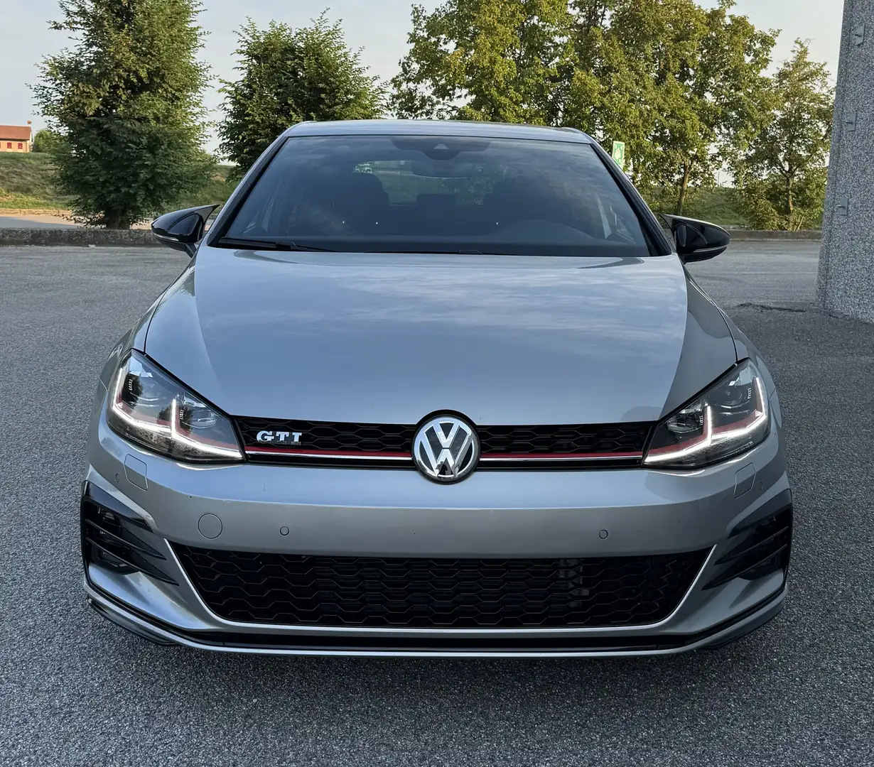 Volkswagen Golf GTI 5p 2.0 tsi Gti  Business&Drive dsg Grigio - 2